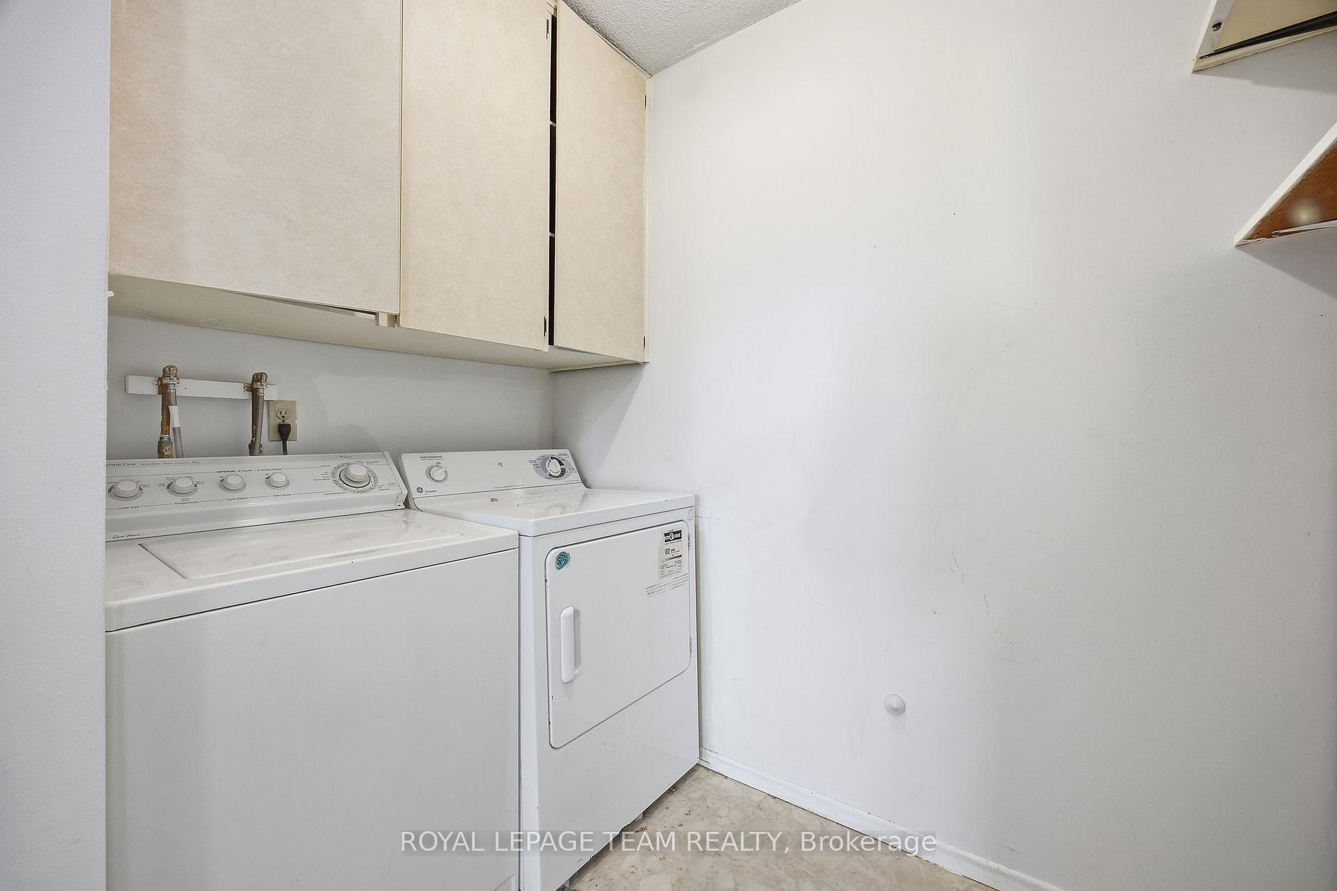Photo 5 of Unit 109, 19 Woodlawn Road E, Guelph, Riverside Park — HOMEH