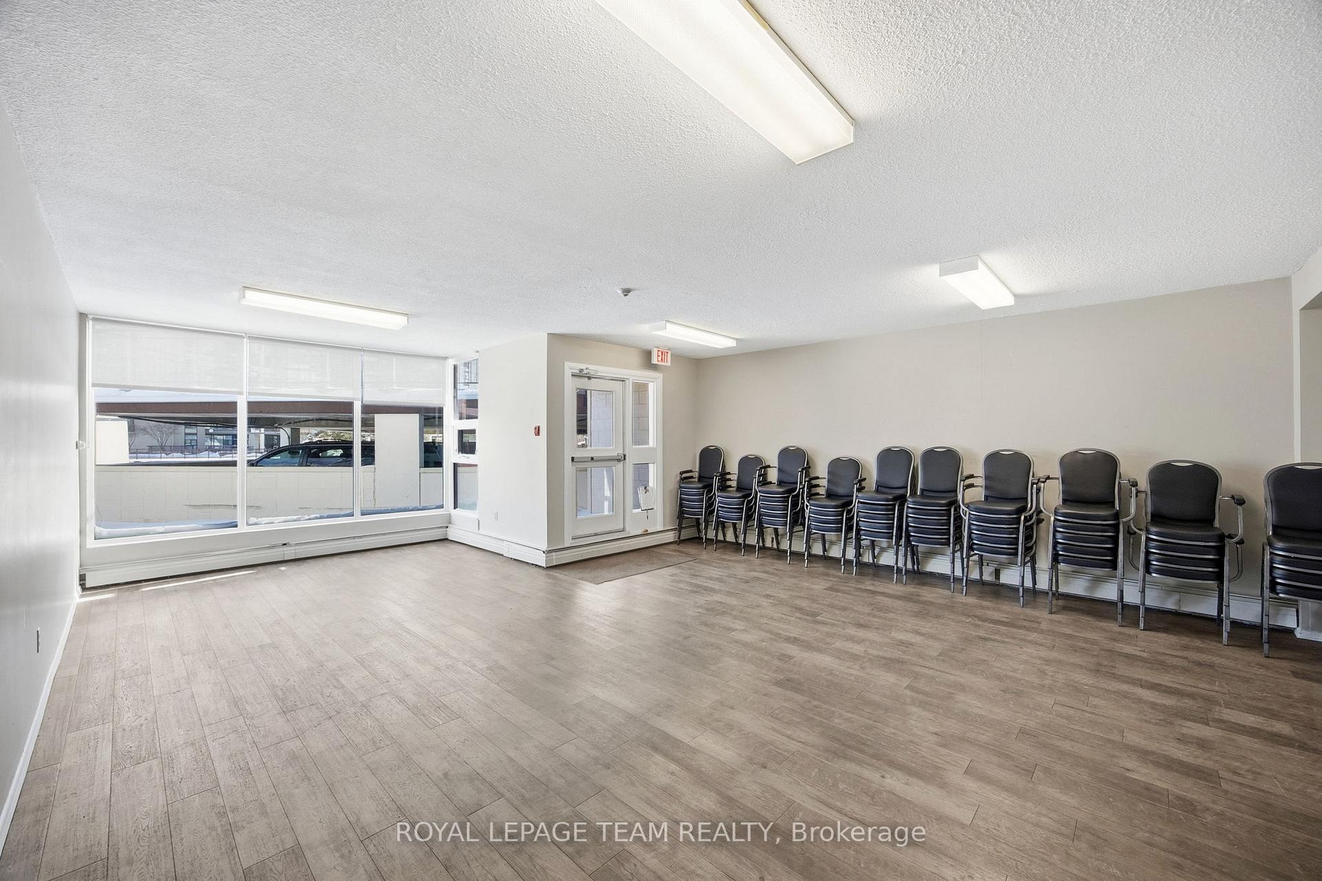 Photo 18 of Unit 109, 19 Woodlawn Road E, Guelph, Riverside Park — HOMEH
