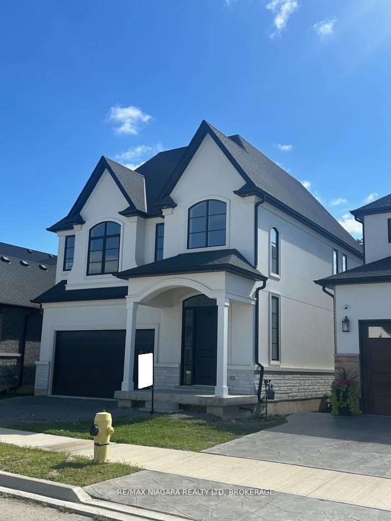 Photo 2 of 21 Ivy Crescent, Thorold, Confederation Heights — HOMEH