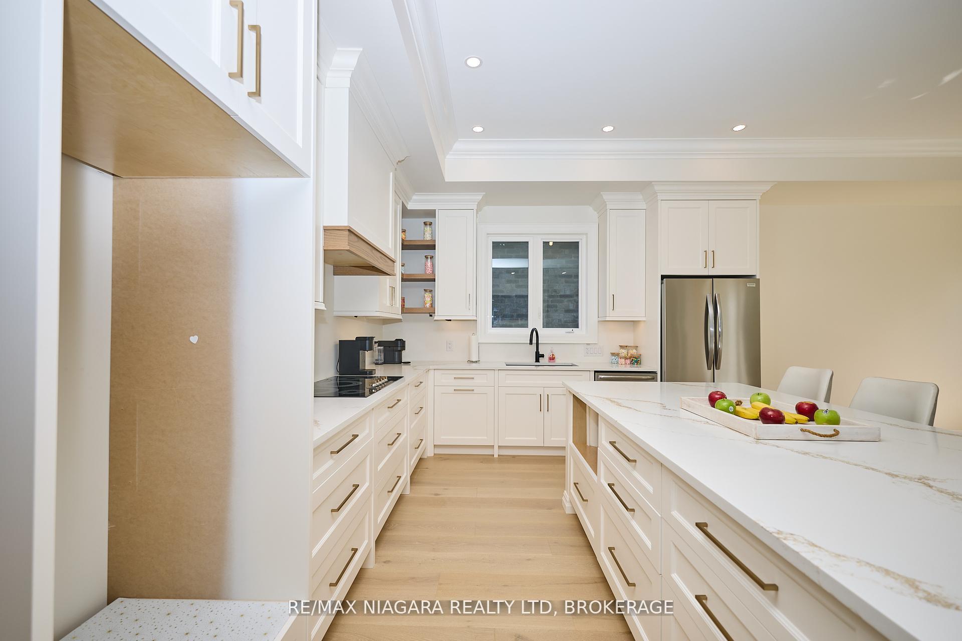 Photo 46 of 21 Ivy Crescent, Thorold, Confederation Heights — HOMEH