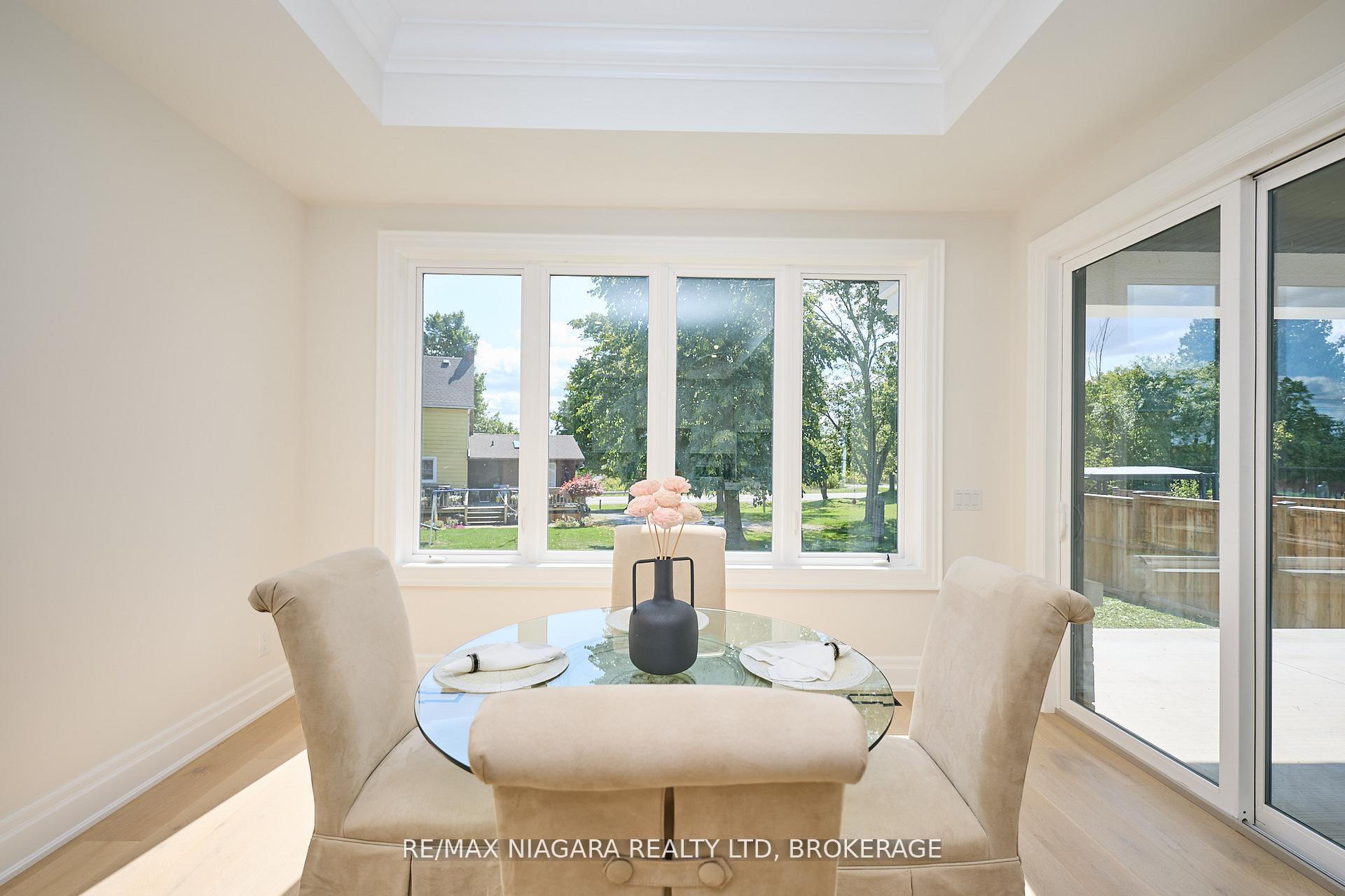 Photo 38 of 21 Ivy Crescent, Thorold, Confederation Heights — HOMEH