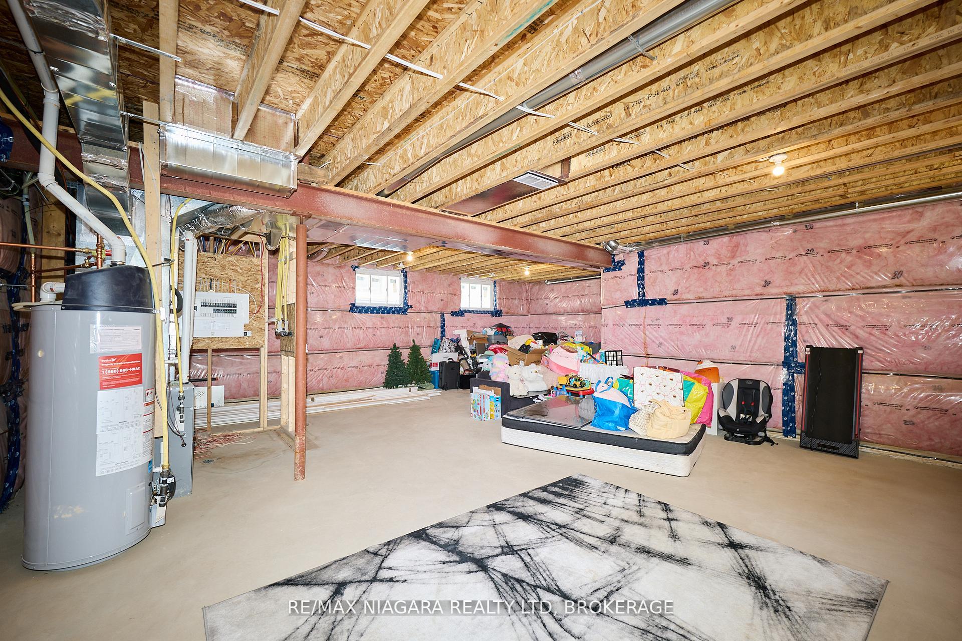 Photo 43 of 21 Ivy Crescent, Thorold, Confederation Heights — HOMEH