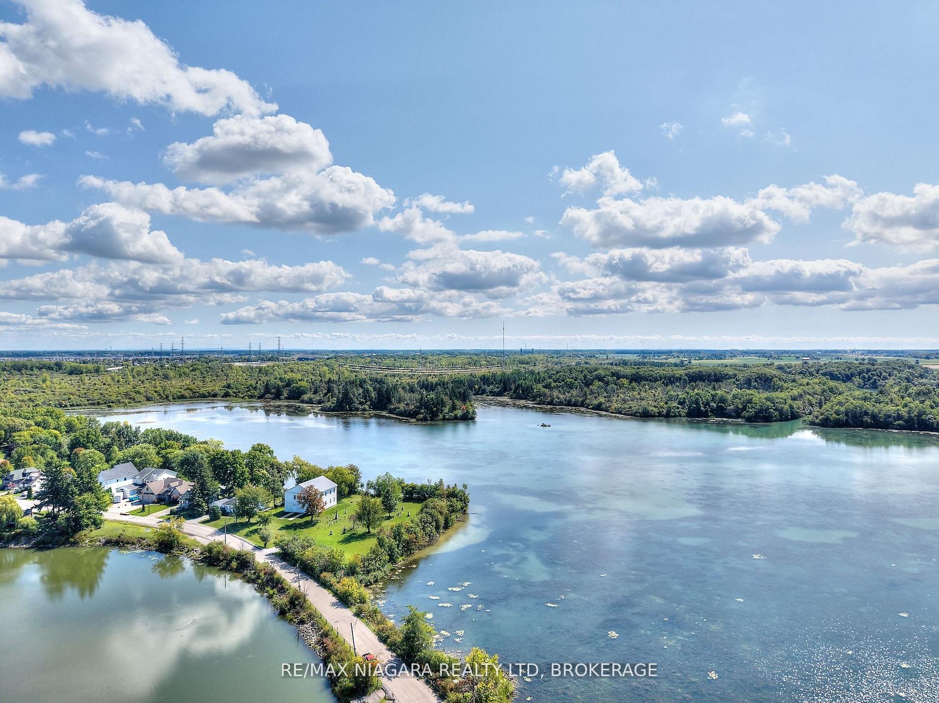 Photo 44 of 21 Ivy Crescent, Thorold, Confederation Heights — HOMEH