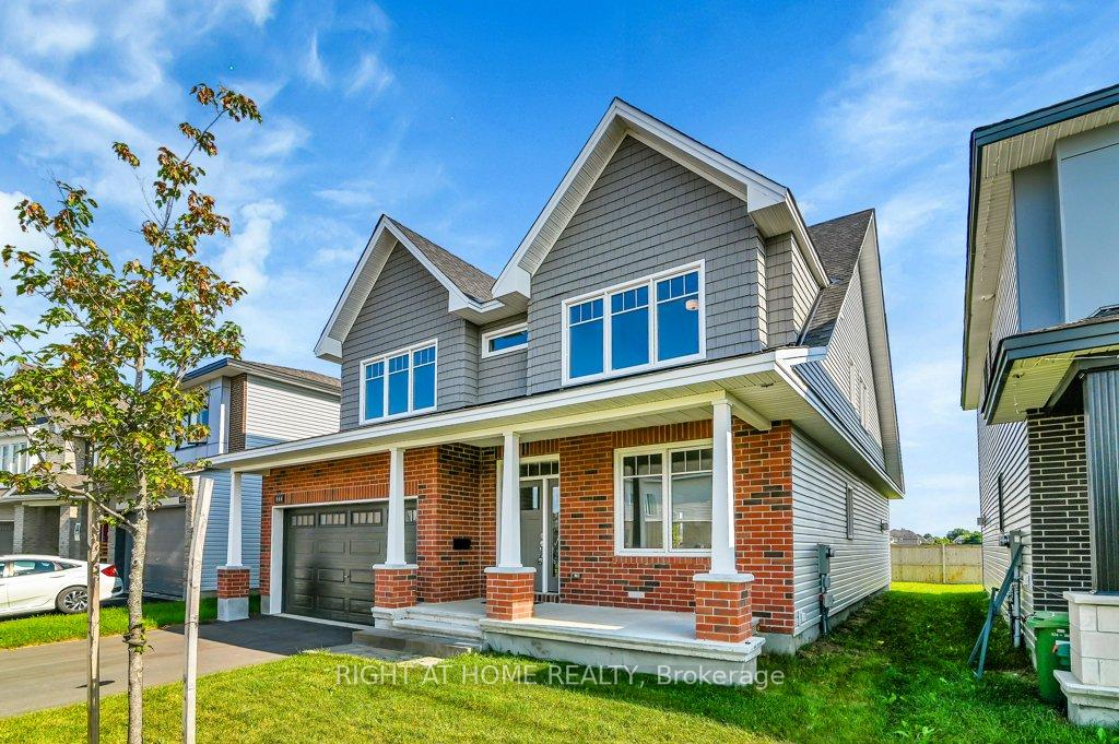 Front of 844 Snowdrop Crescent