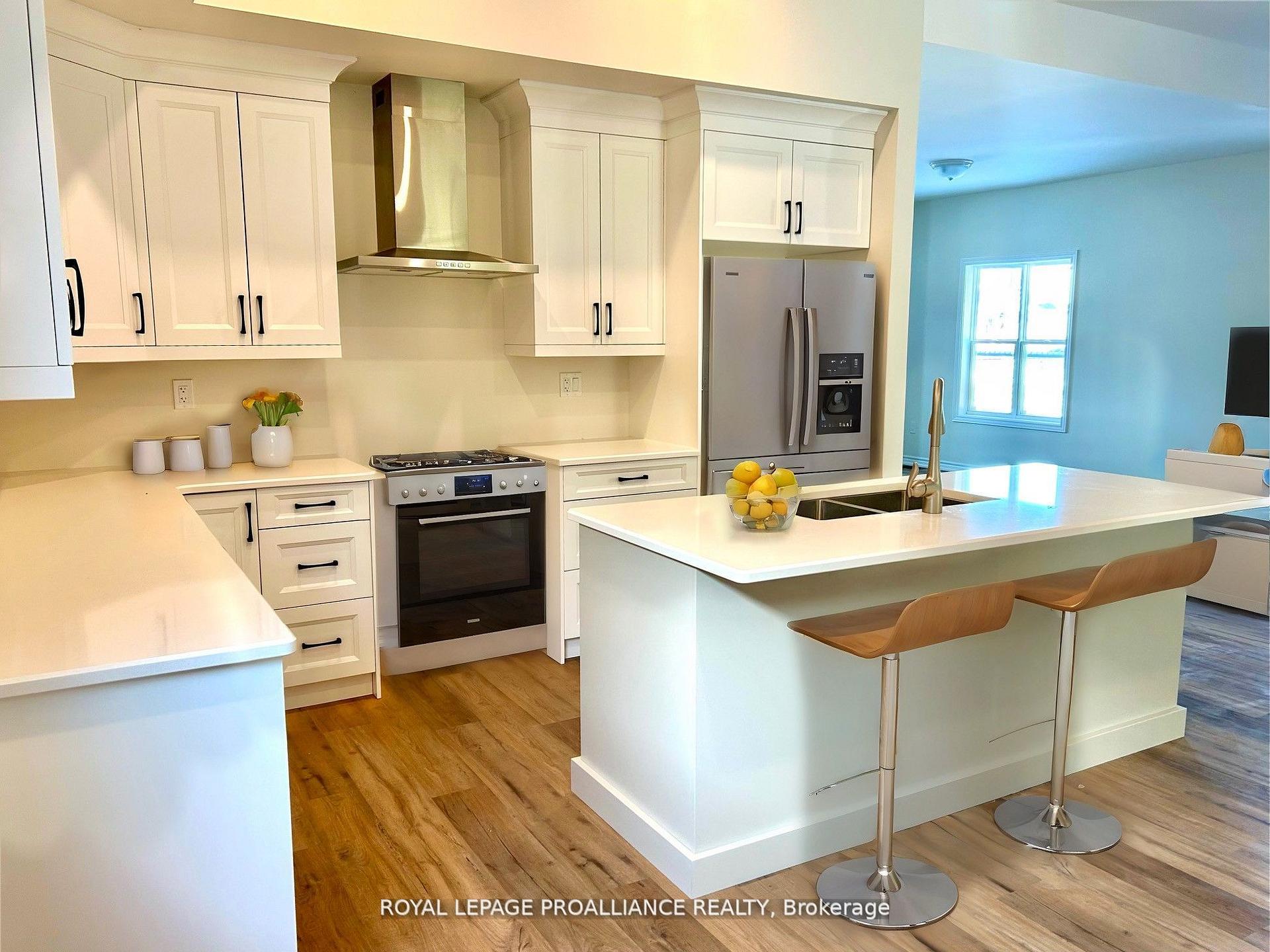 Photo 4 of 473 Joseph Gale Street, Cobourg — HOMEH