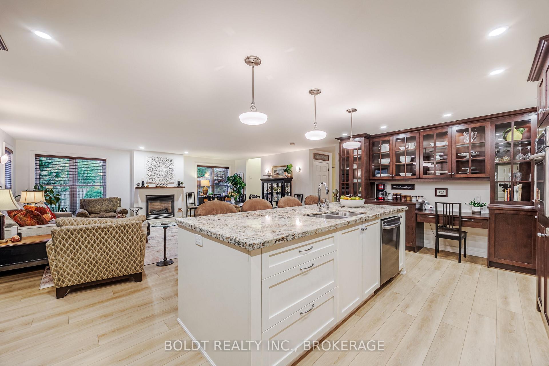 Photo 2 of 25 Neptune Drive, St. Catharines, Bunting/Linwell — HOMEH