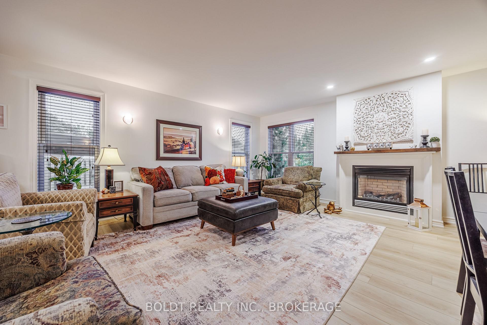Photo 13 of 25 Neptune Drive, St. Catharines, Bunting/Linwell — HOMEH