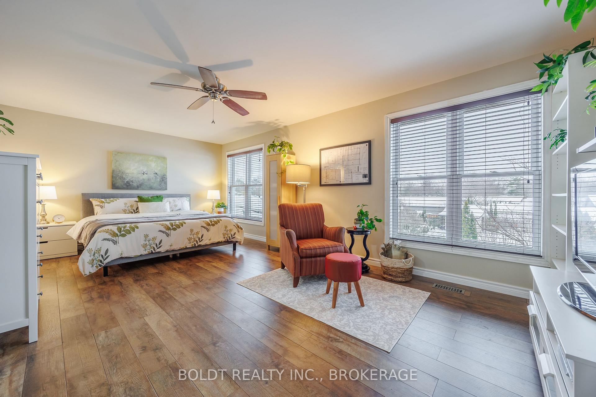 Photo 30 of 25 Neptune Drive, St. Catharines, Bunting/Linwell — HOMEH