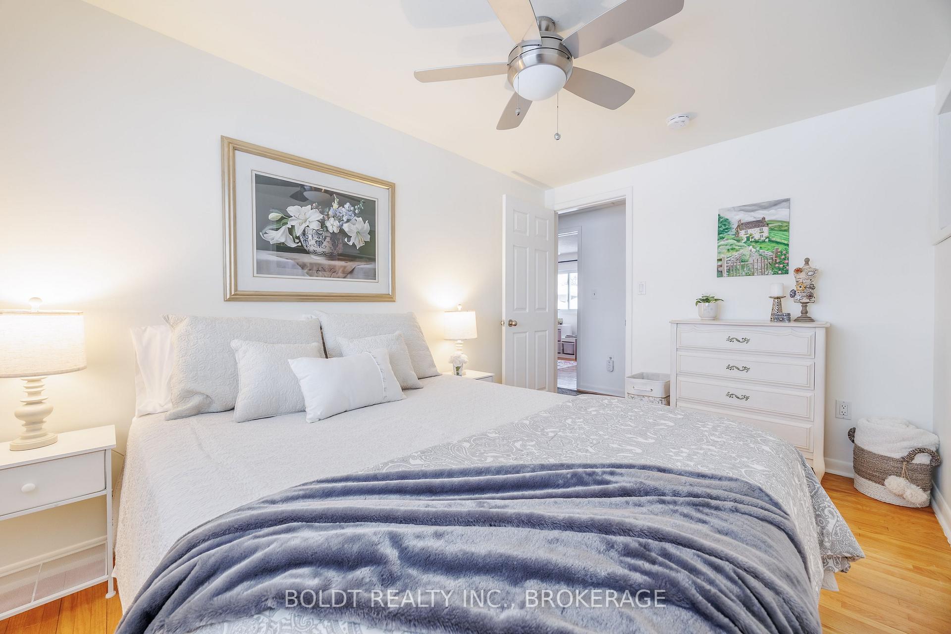 Photo 25 of 25 Neptune Drive, St. Catharines, Bunting/Linwell — HOMEH