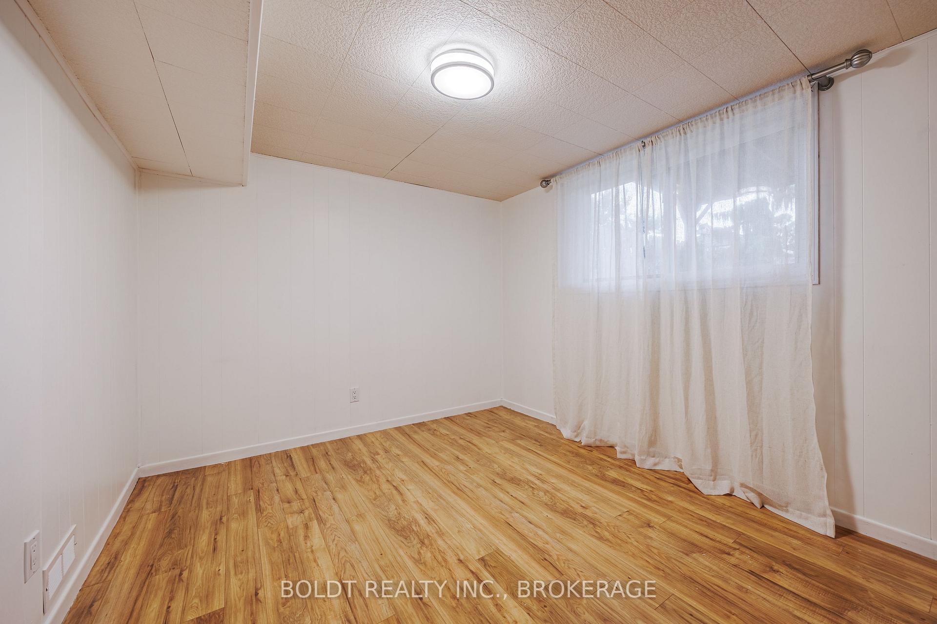 Photo 27 of 25 Neptune Drive, St. Catharines, Bunting/Linwell — HOMEH