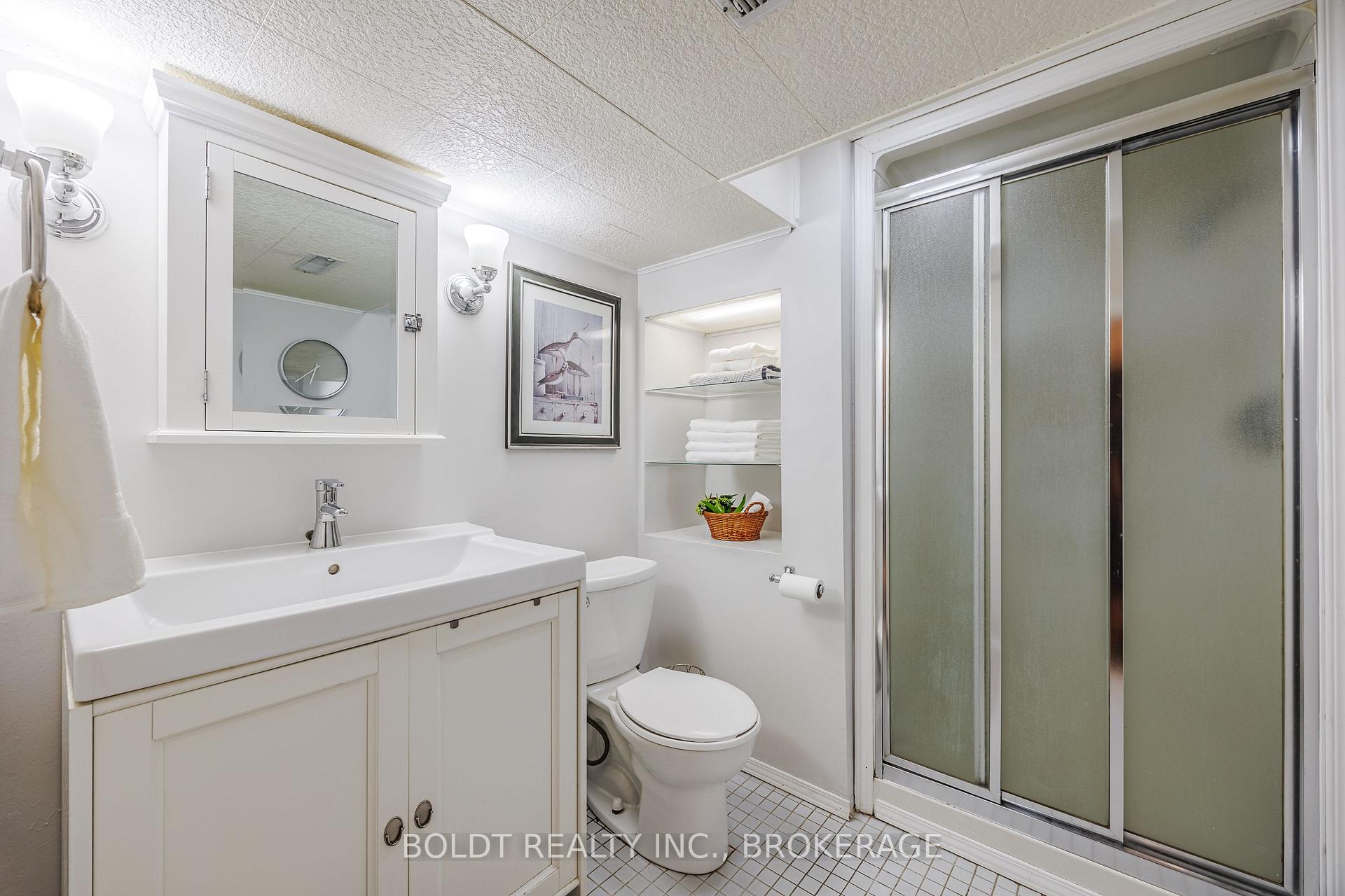 Photo 38 of 25 Neptune Drive, St. Catharines, Bunting/Linwell — HOMEH