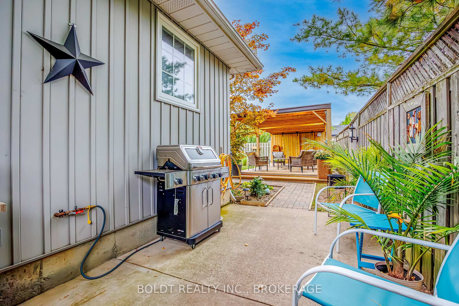 Photo 35 of 25 Neptune Drive, St. Catharines, Bunting/Linwell — HOMEH