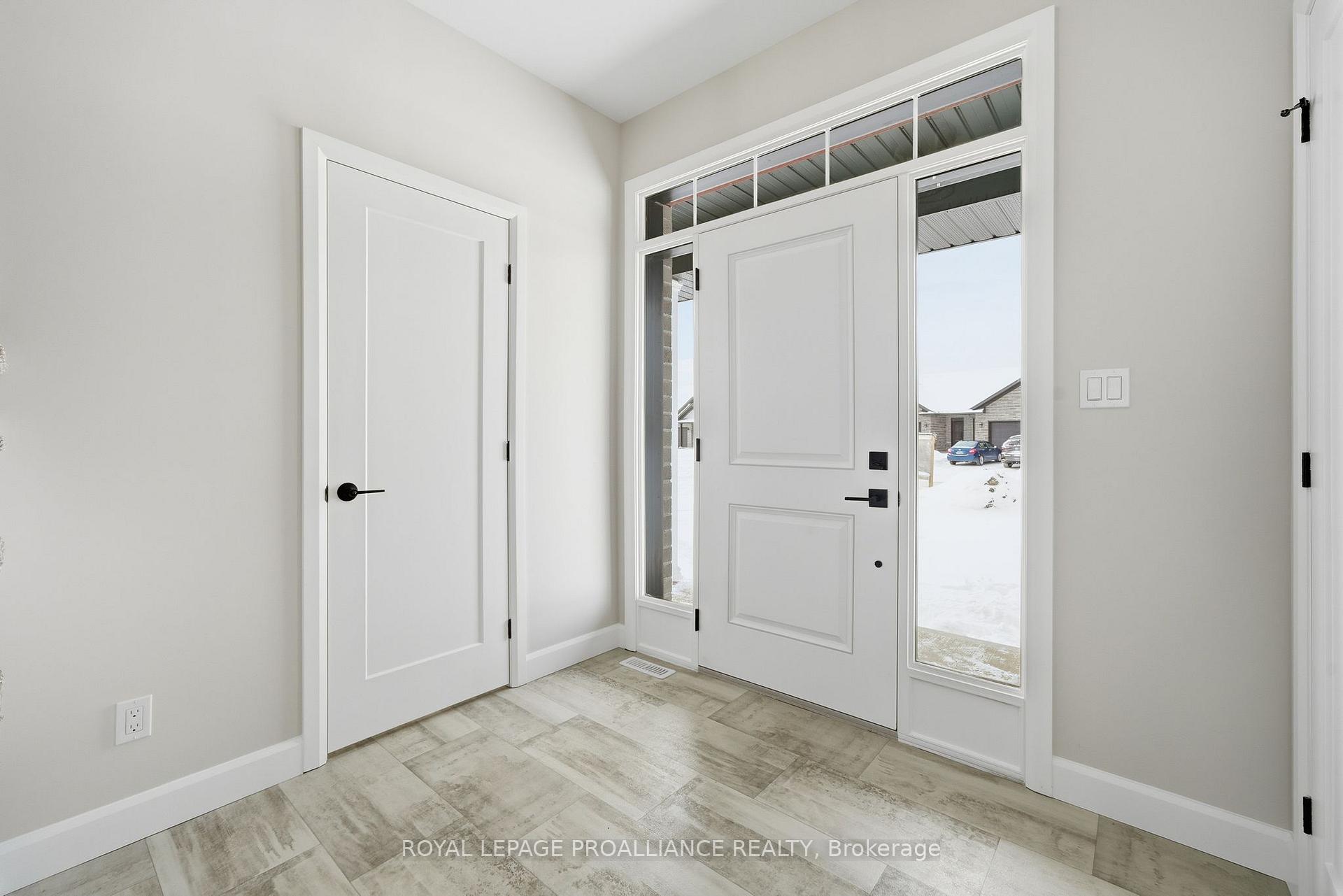 Photo 2 of 91 Raycroft Drive, Belleville, Thurlow Ward — HOMEH