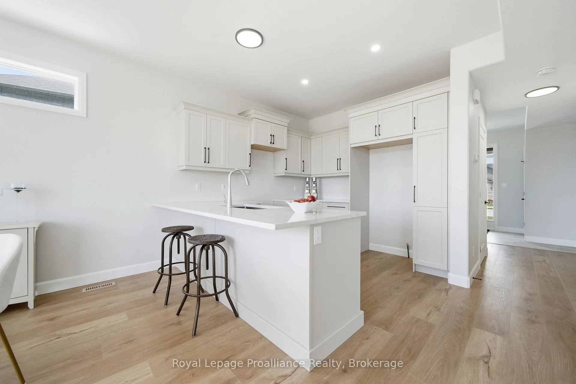Photo 14 of 91 Raycroft Drive, Belleville, Thurlow Ward — HOMEH