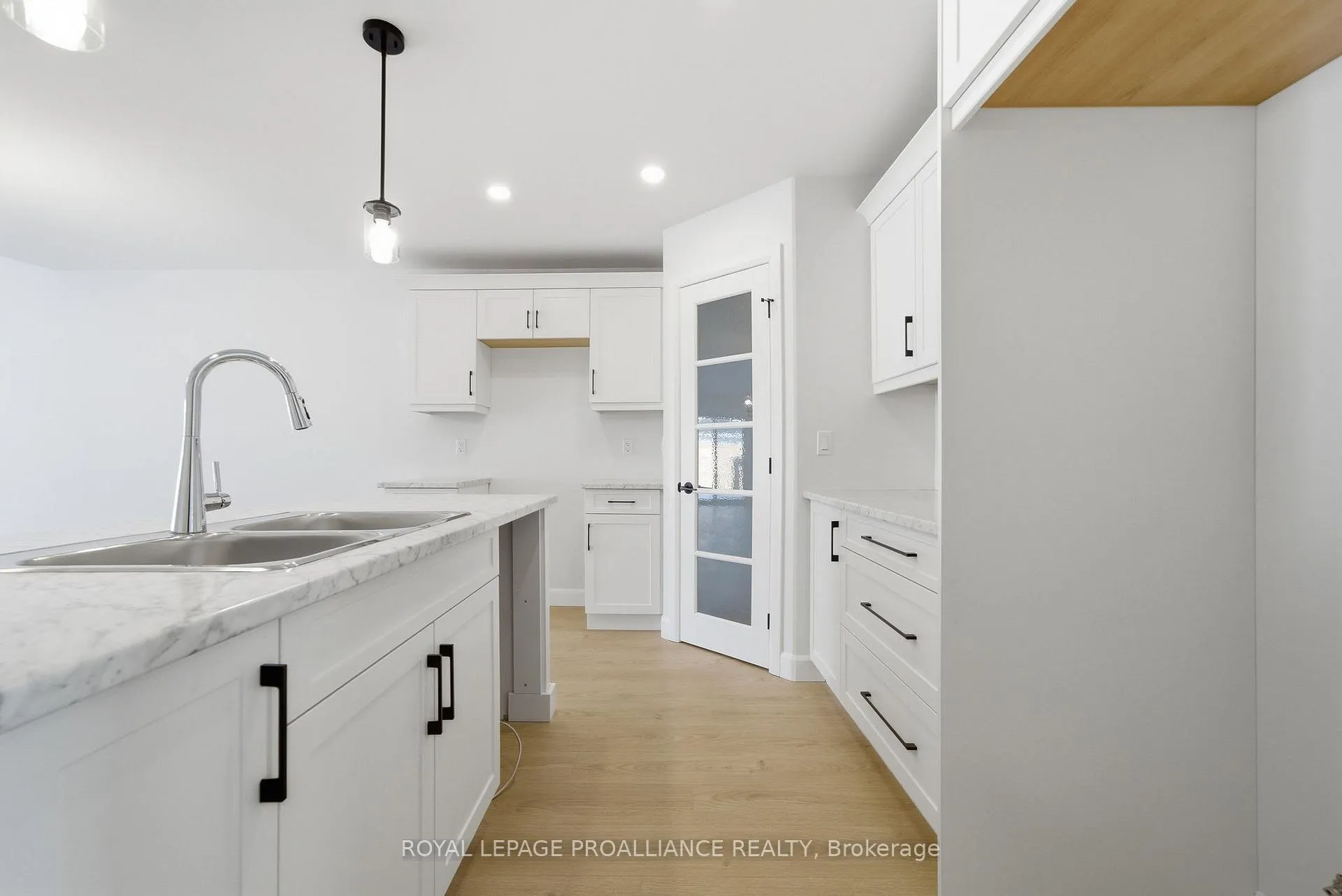 Photo 9 of 59 Sandhu Crescent, Belleville, Belleville Ward — HOMEH