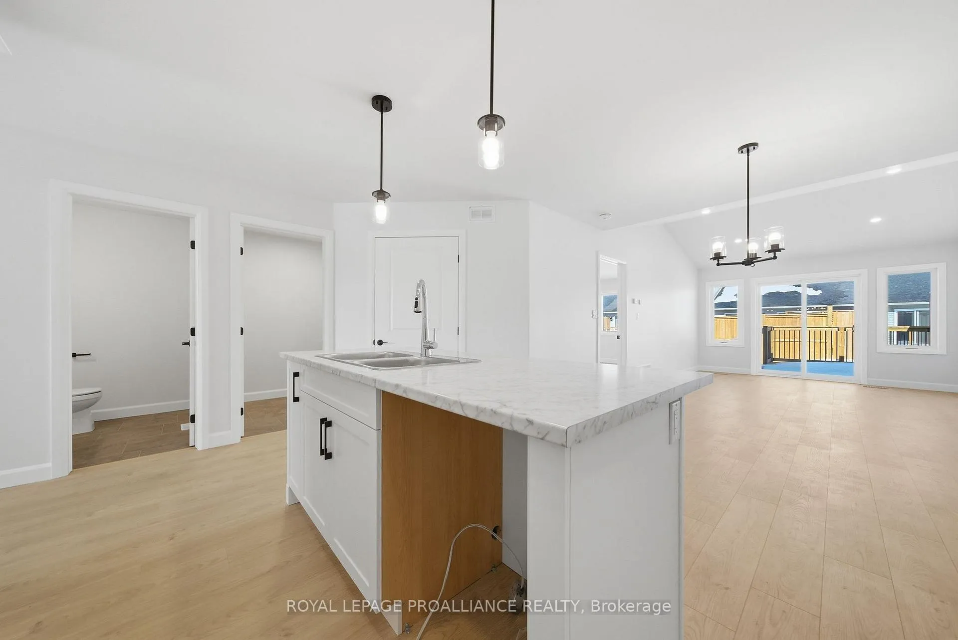 Photo 12 of 59 Sandhu Crescent, Belleville, Belleville Ward — HOMEH