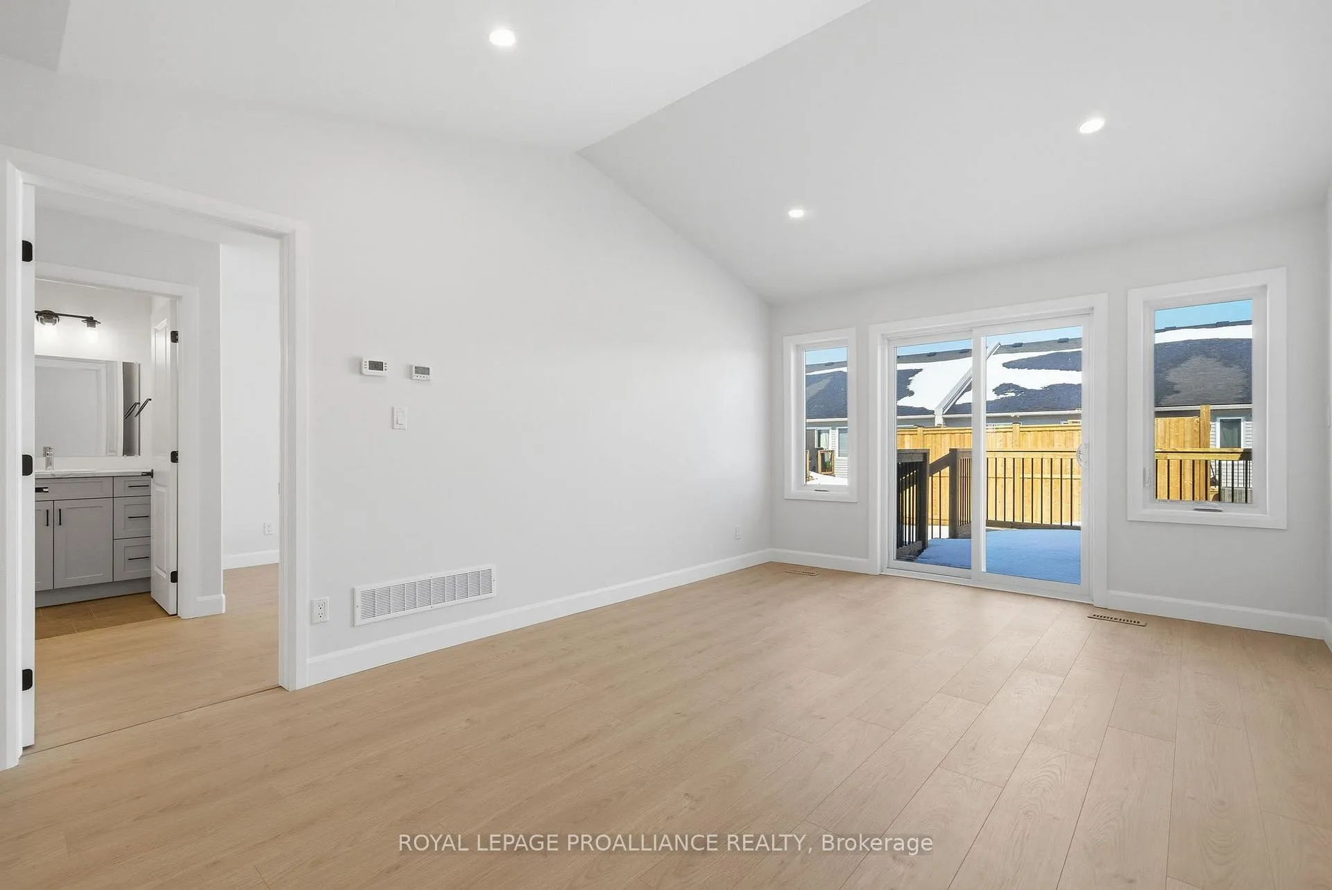 Photo 17 of 59 Sandhu Crescent, Belleville, Belleville Ward — HOMEH