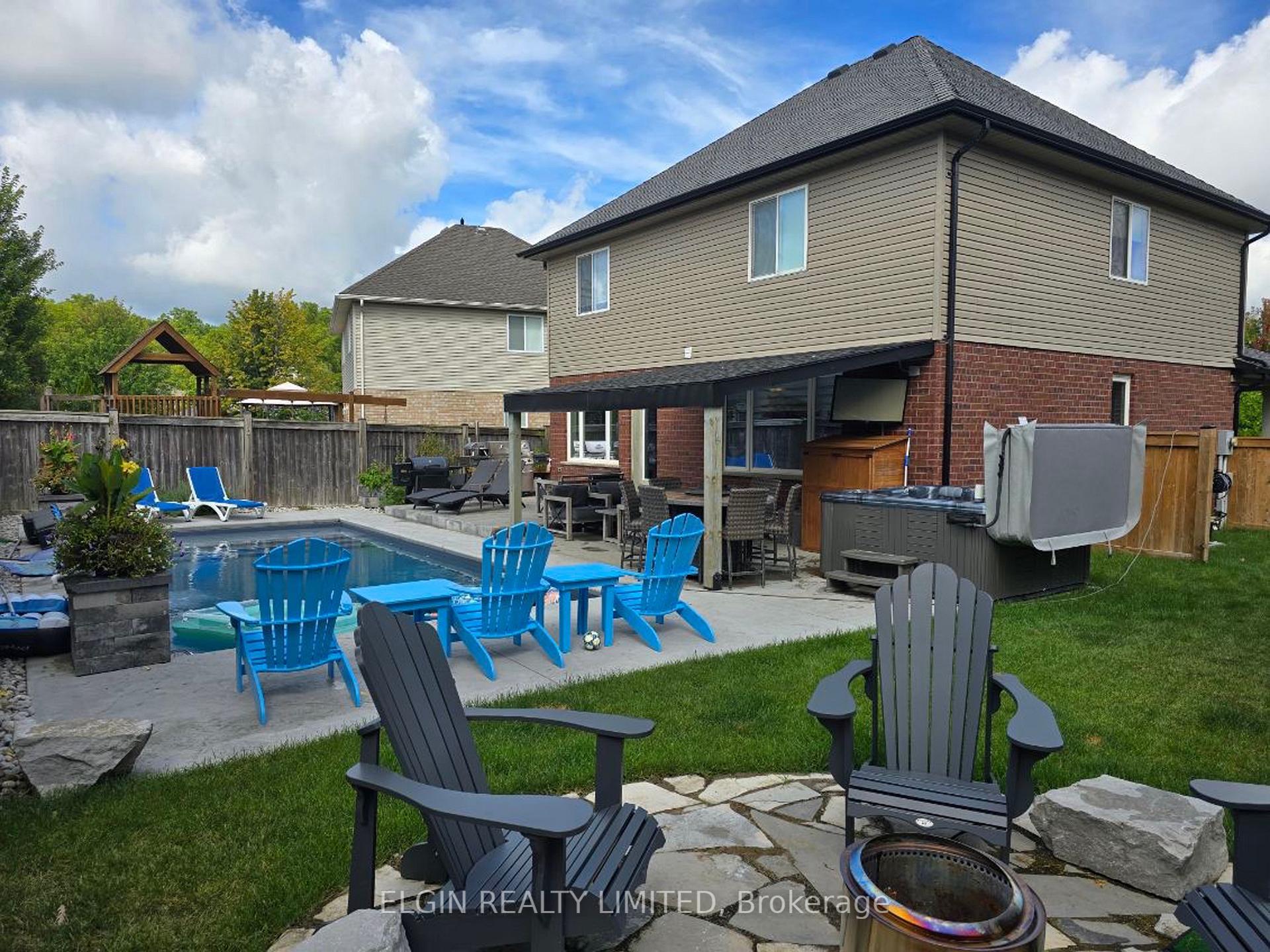 Photo 42 of 10 Kingfisher Court, St. Thomas — HOMEH