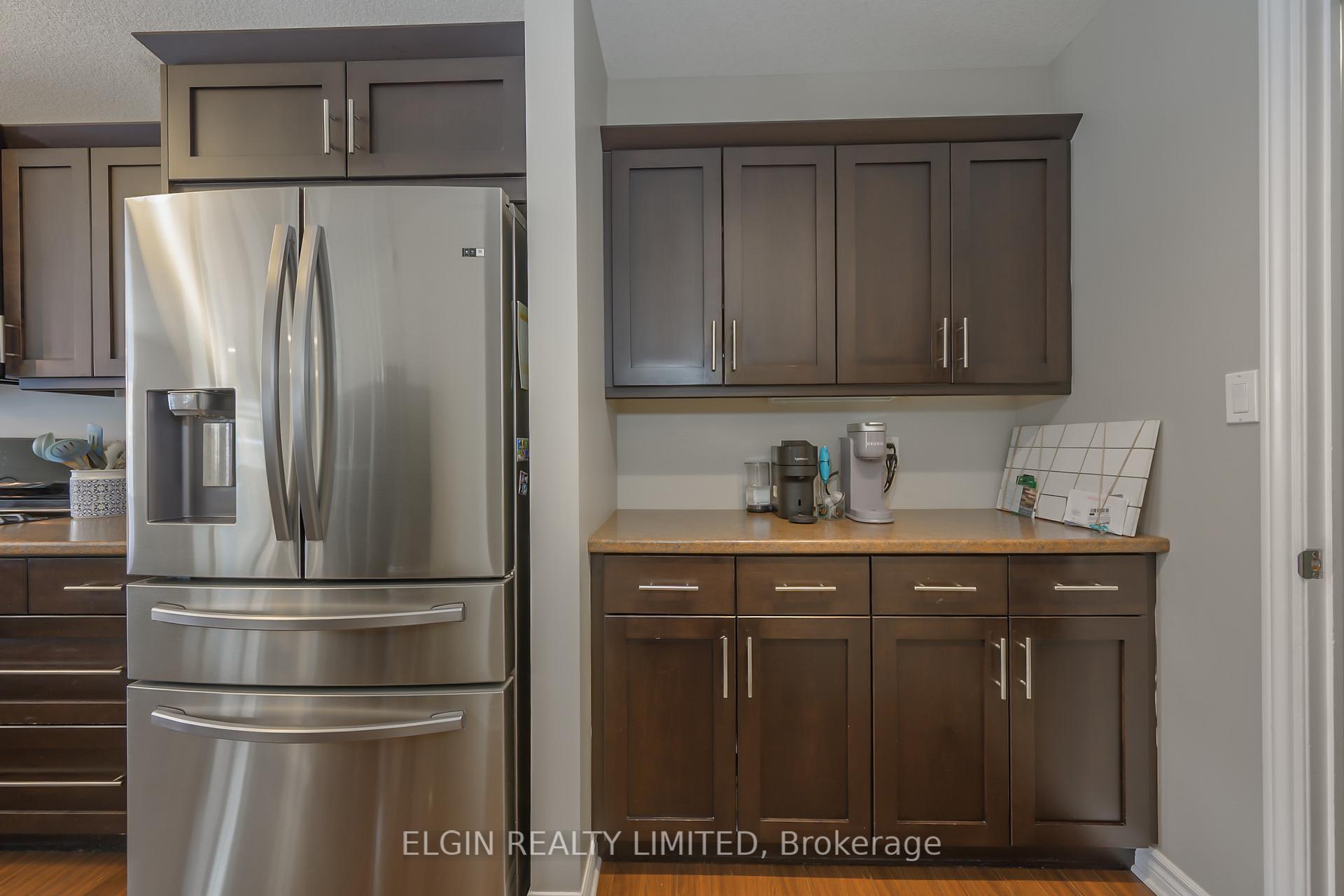 Photo 6 of 10 Kingfisher Court, St. Thomas — HOMEH