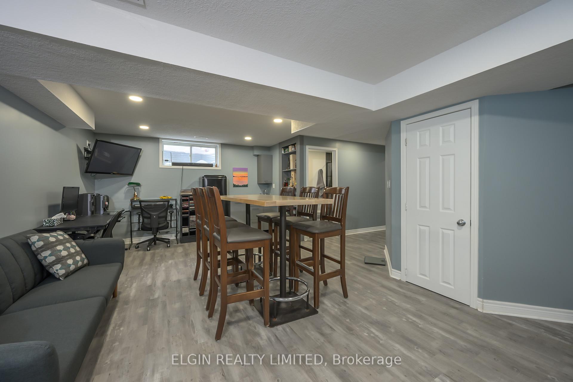 Photo 32 of 10 Kingfisher Court, St. Thomas — HOMEH