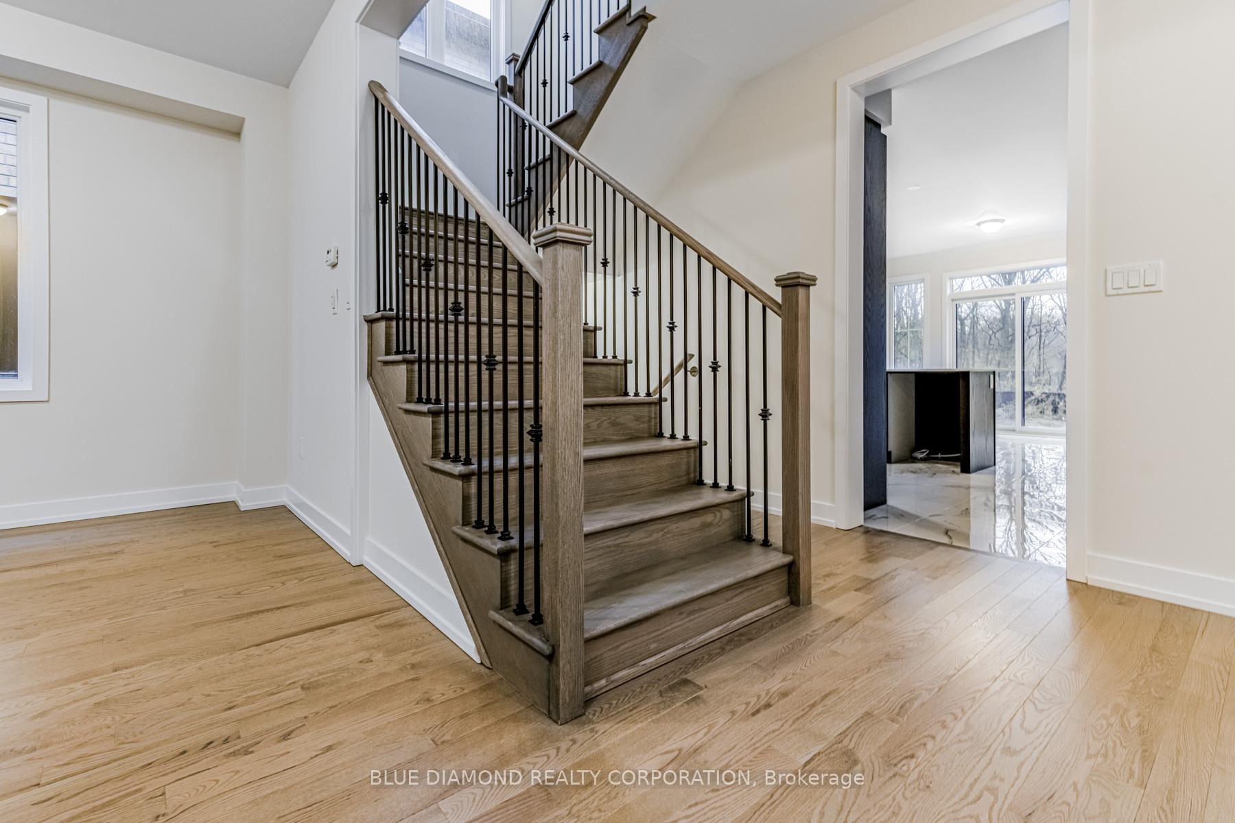 Photo 5 of 1483 Wellwood Terrace, Milton, Cobban — HOMEH