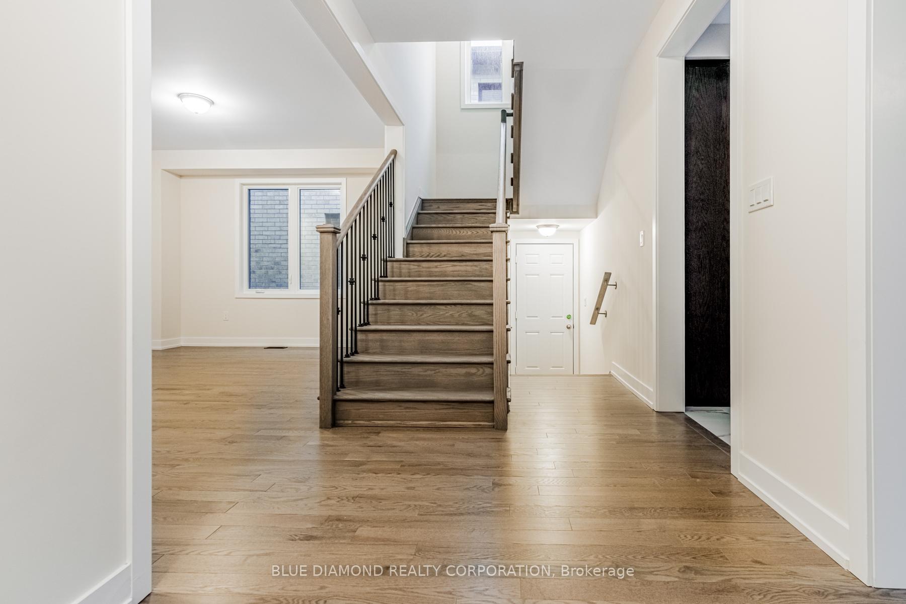 Photo 7 of 1483 Wellwood Terrace, Milton, Cobban — HOMEH