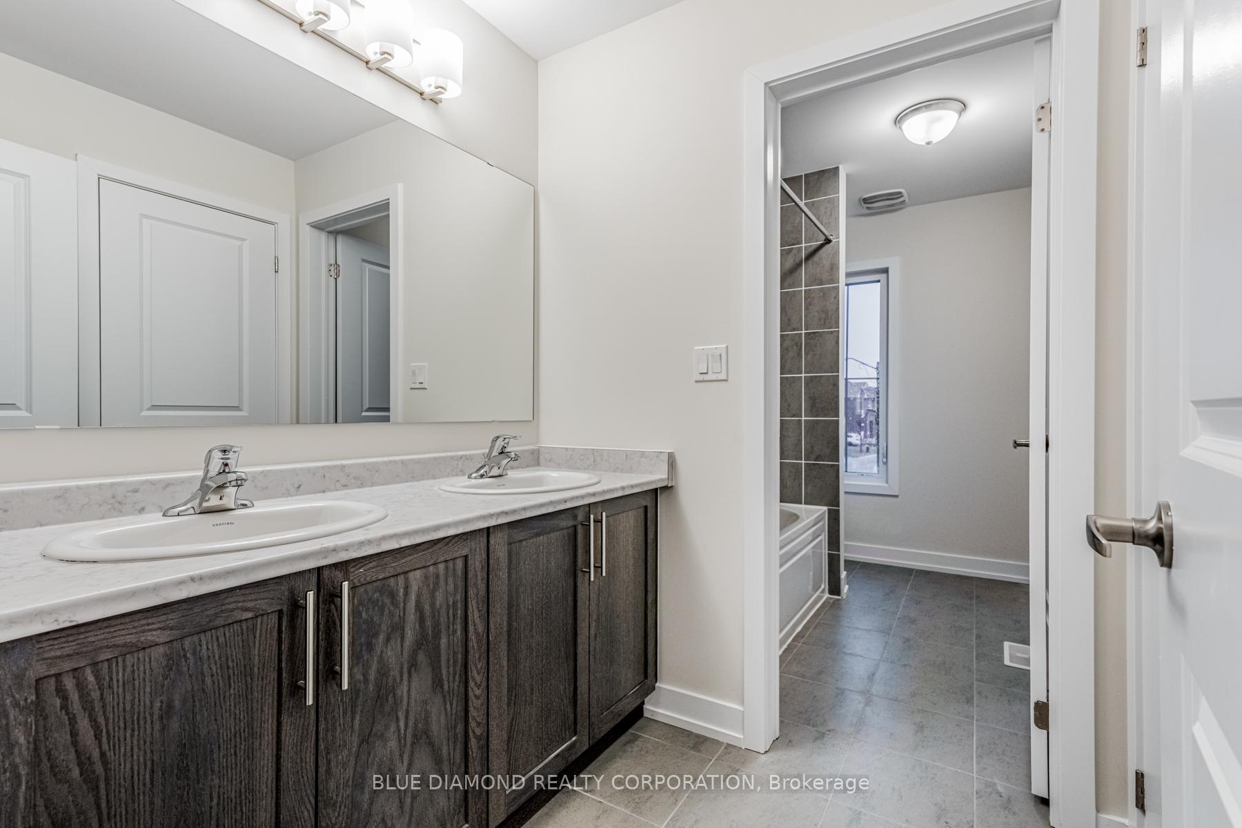 Photo 13 of 1483 Wellwood Terrace, Milton, Cobban — HOMEH