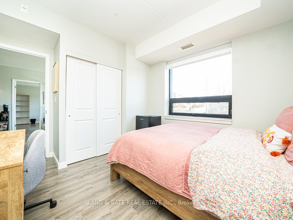 Photo 12 of Unit 102, 1291 Gordon Street, Guelph, Kortright West — HOMEH