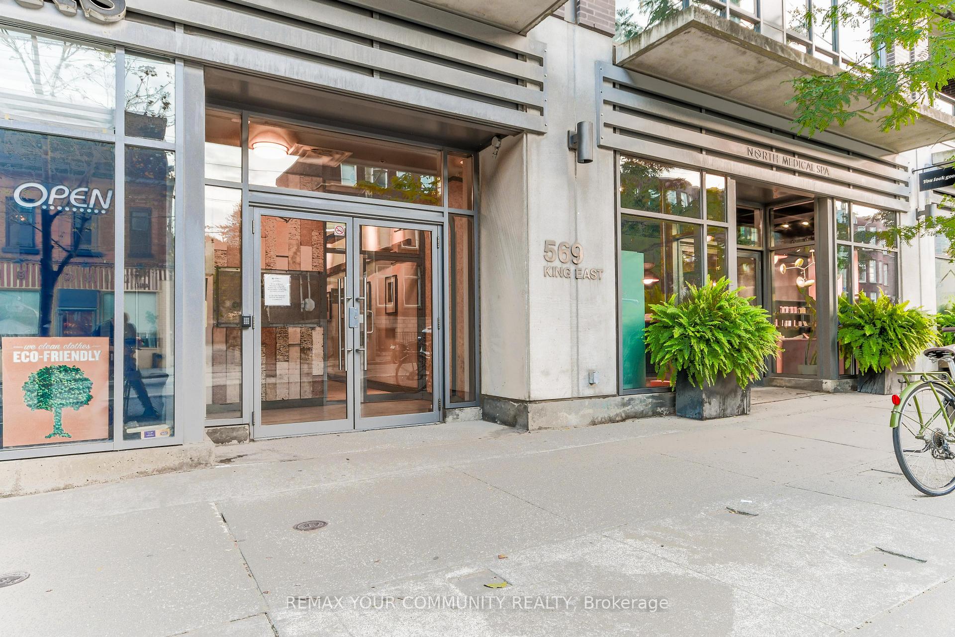 Photo 10 of Unit 304, 569 King Street E, Toronto, Moss Park — HOMEH