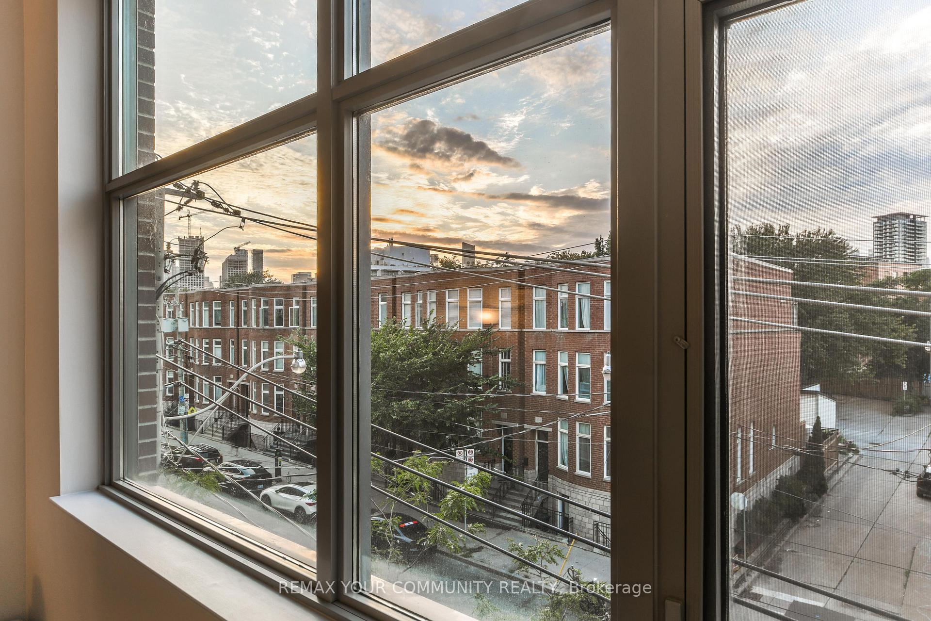 Photo 2 of Unit 304, 569 King Street E, Toronto, Moss Park — HOMEH
