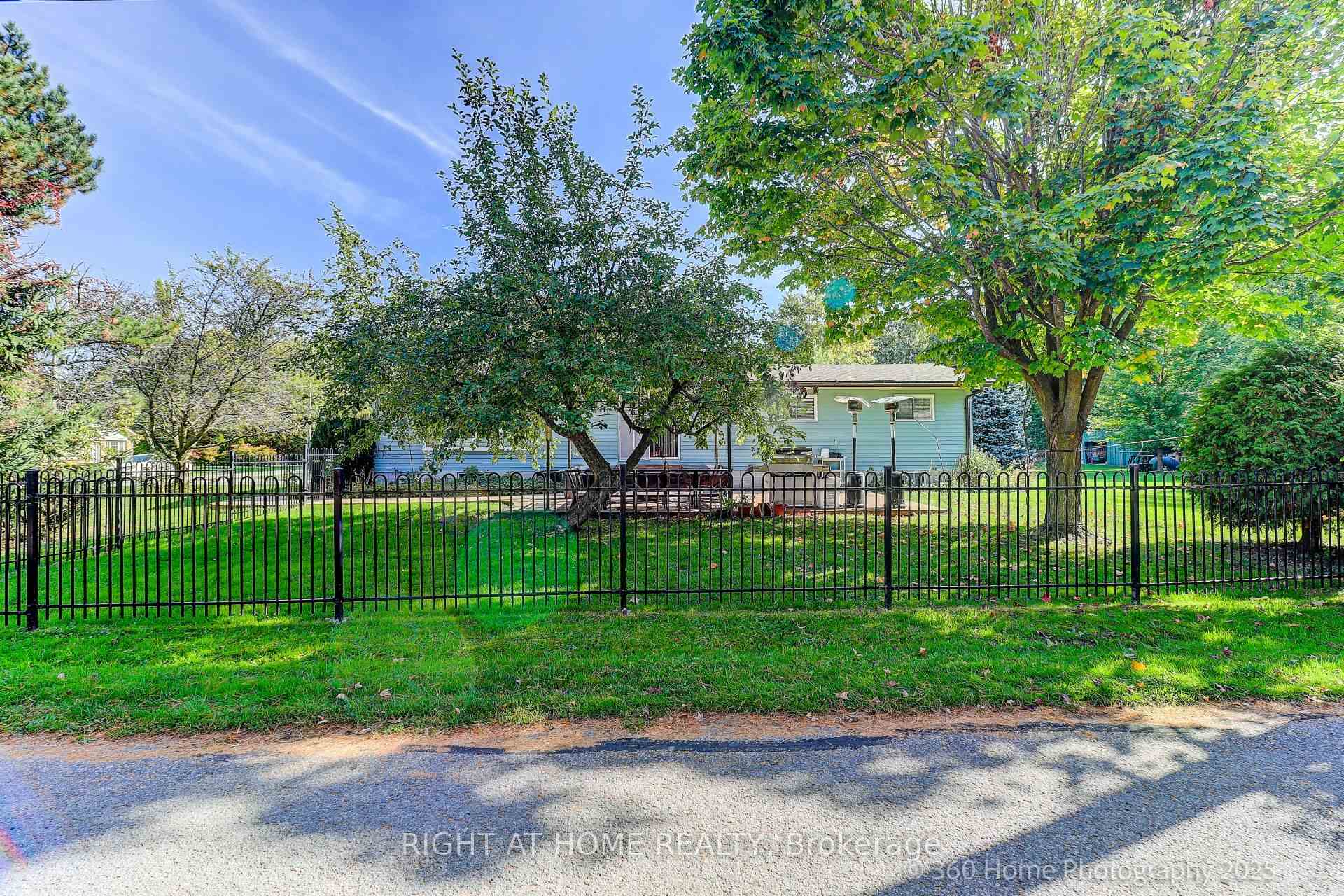 Photo 5 of 209 Wynhurst Road, Georgina, Keswick South — HOMEH