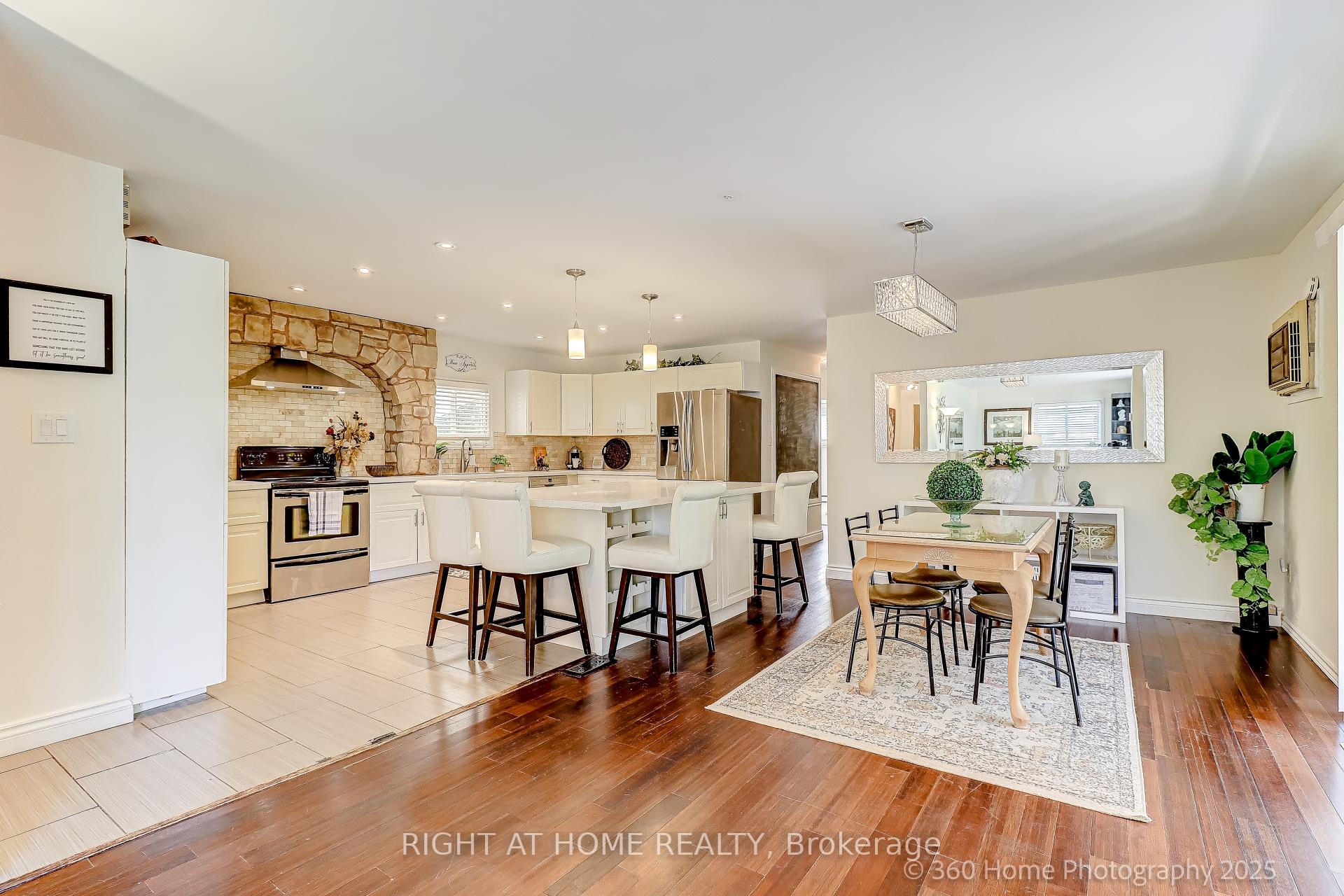 Photo 10 of 209 Wynhurst Road, Georgina, Keswick South — HOMEH