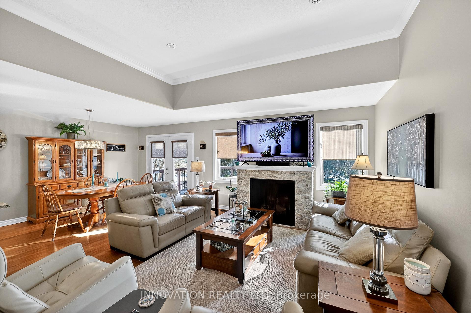 Photo 5 of 136 Munro Street, Carleton Place — HOMEH