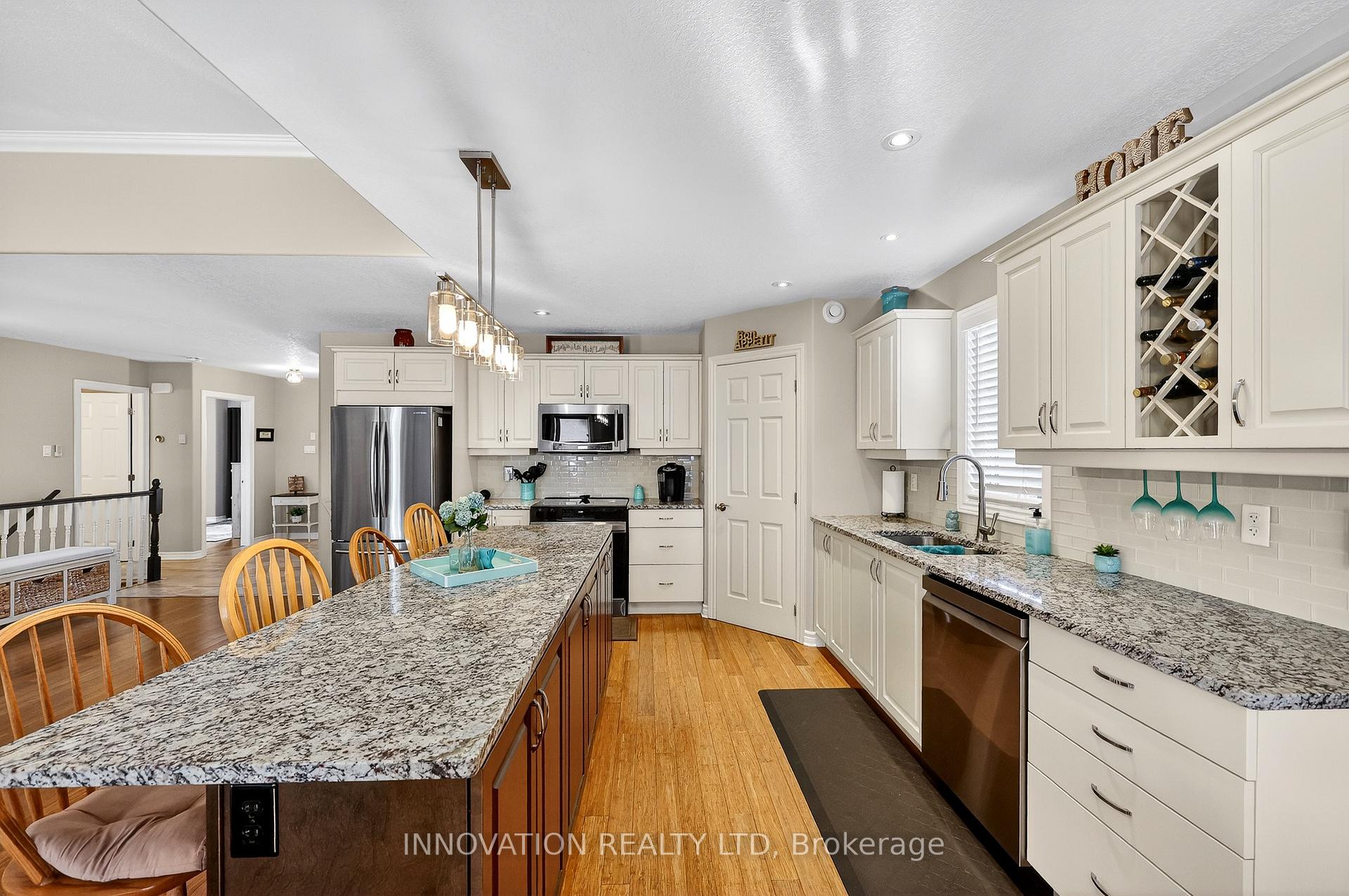 Photo 17 of 136 Munro Street, Carleton Place — HOMEH