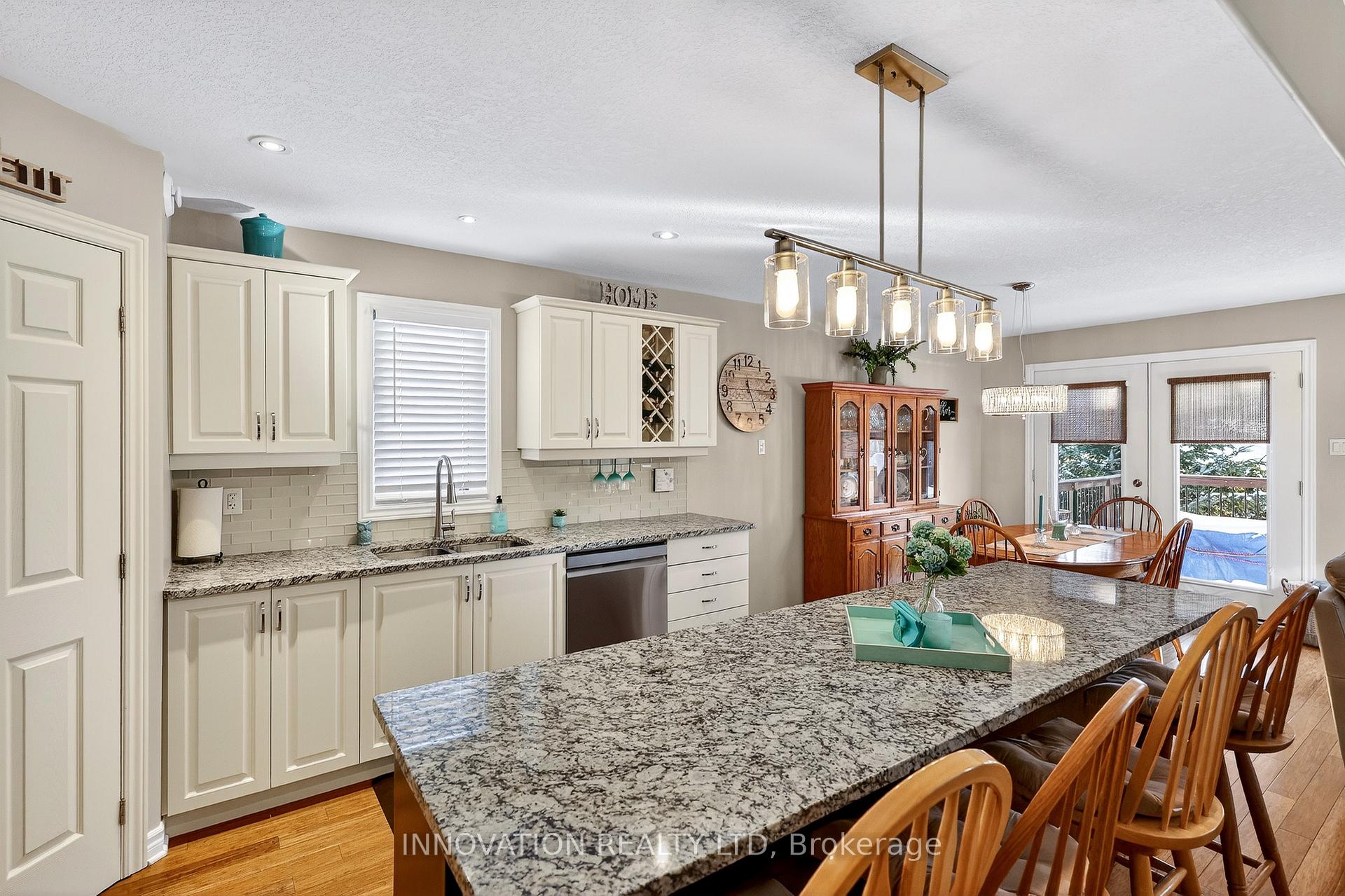 Photo 24 of 136 Munro Street, Carleton Place — HOMEH