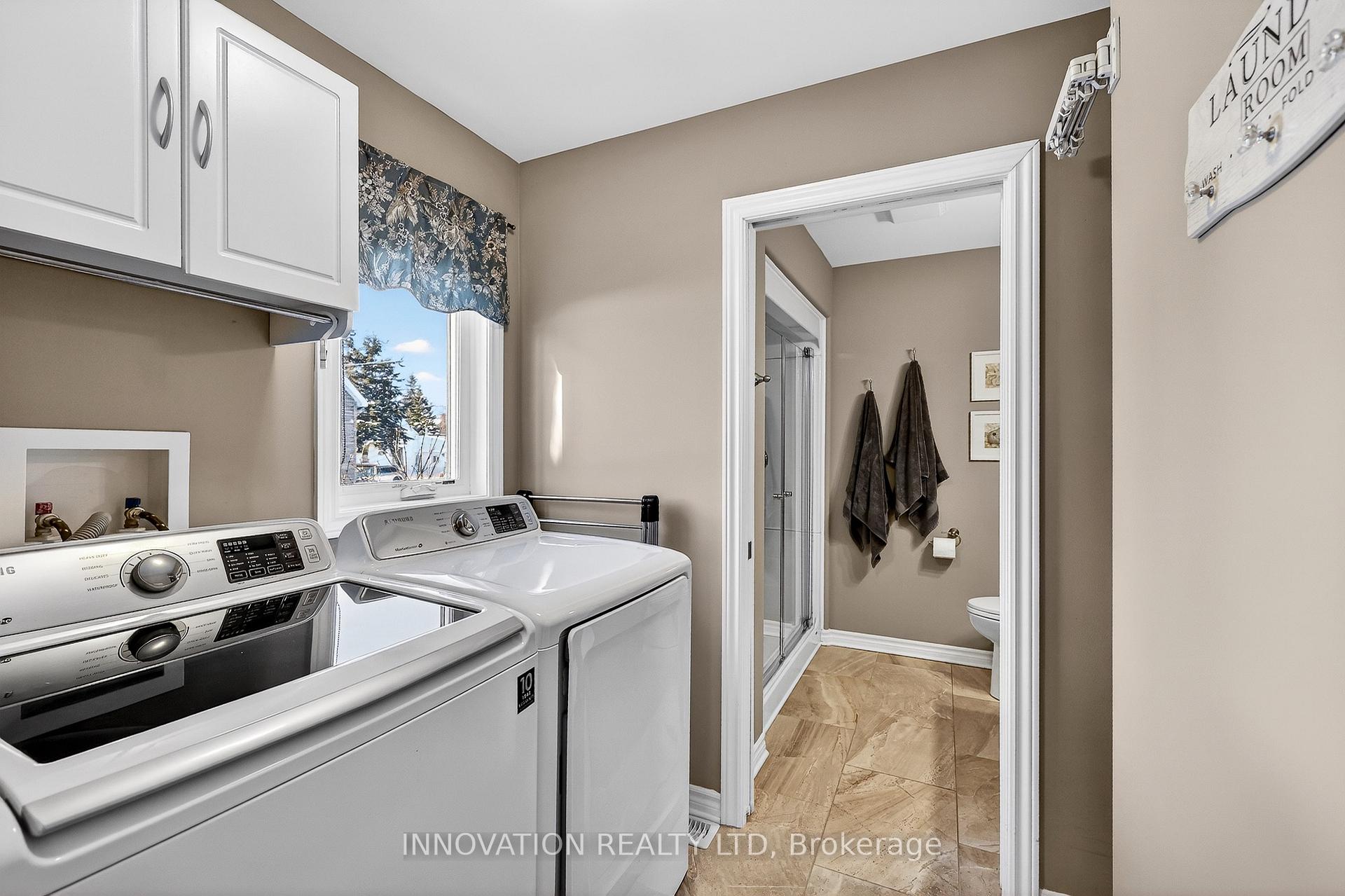 Photo 4 of 136 Munro Street, Carleton Place — HOMEH