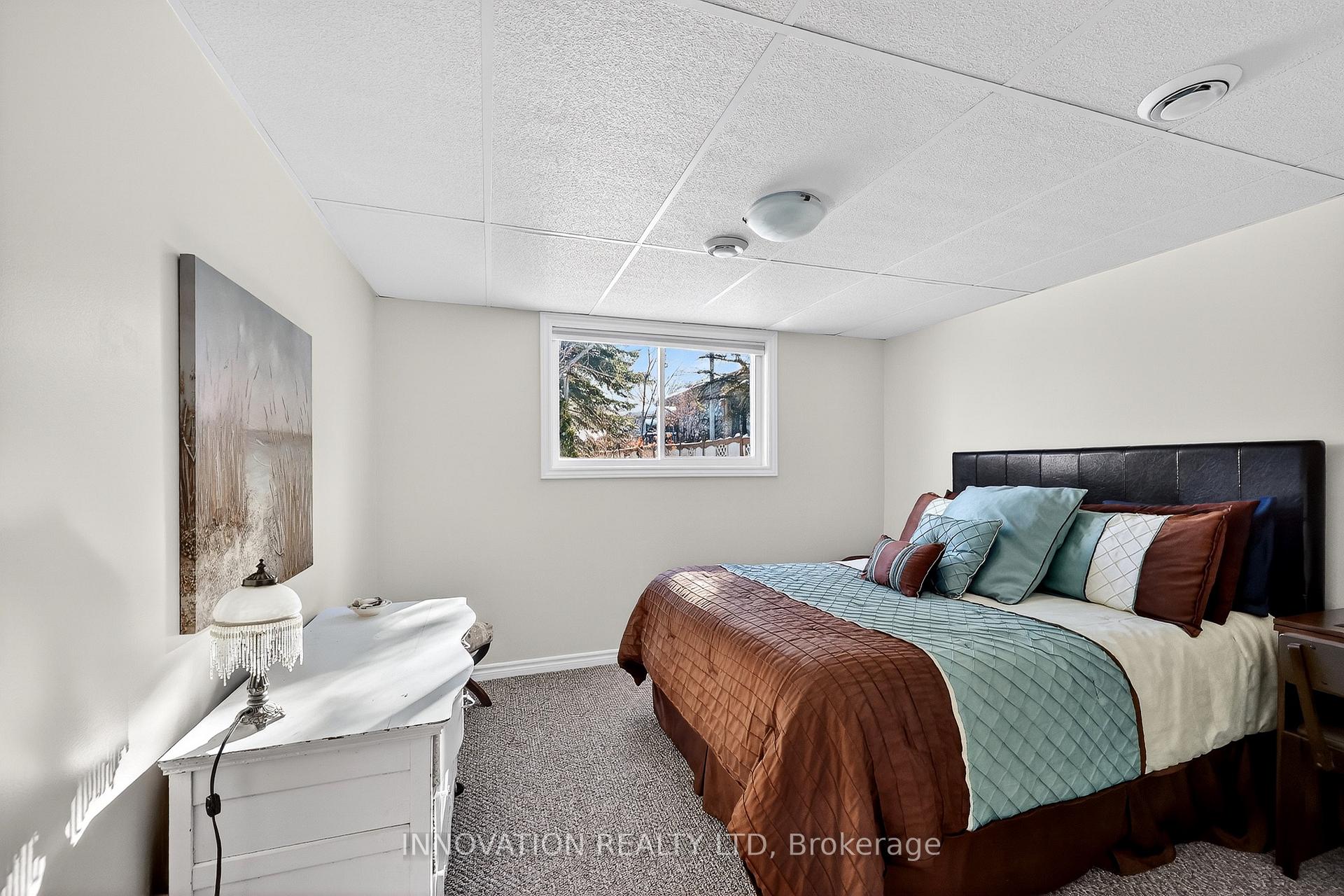 Photo 30 of 136 Munro Street, Carleton Place — HOMEH