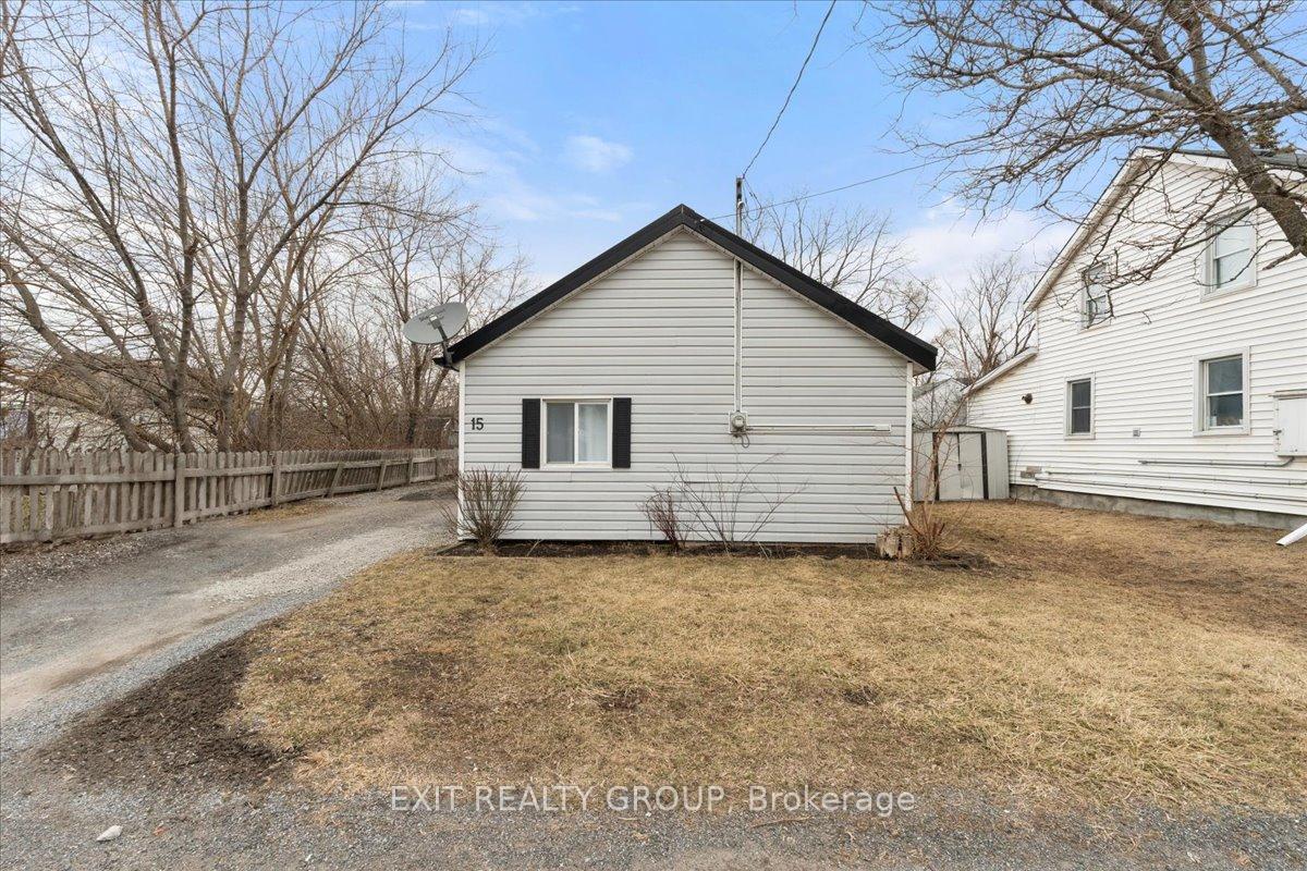 Photo 2 of 15 Brown Street, Belleville, Belleville Ward — HOMEH
