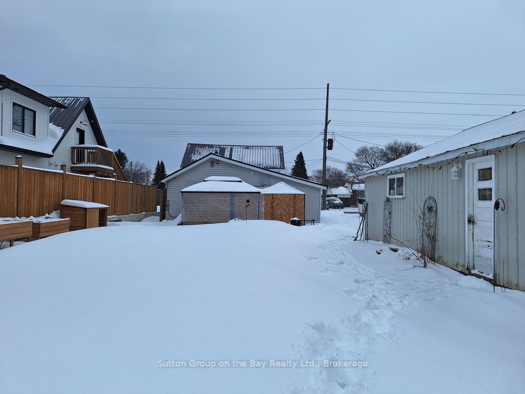 Photo 2 of 4154 County Road 24 Highway, Clearview, Nottawa — HOMEH