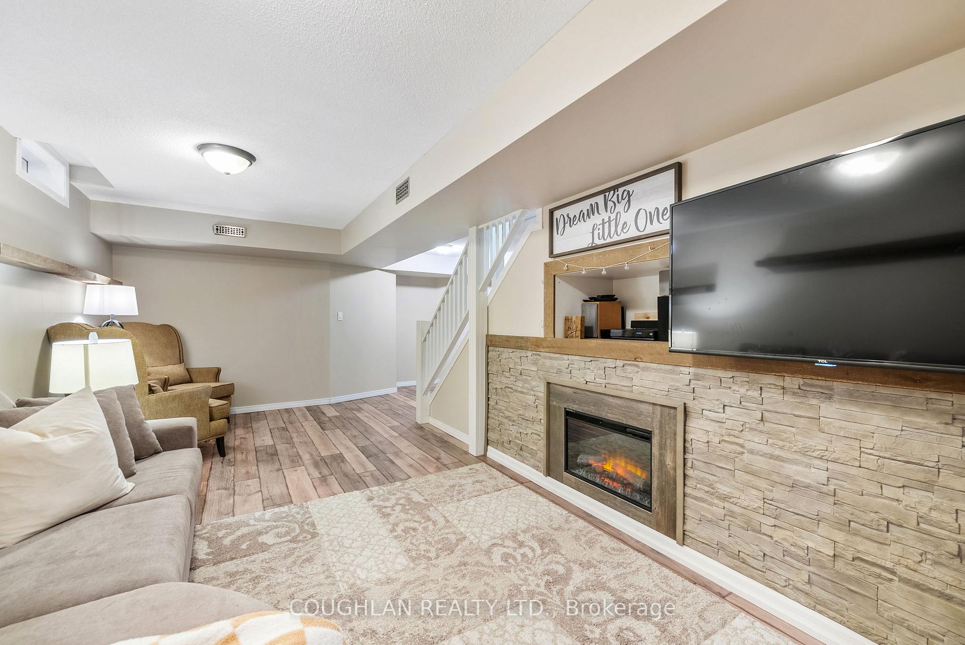 Photo 36 of 3 Edgerton Drive, Clarington, Bowmanville — HOMEH