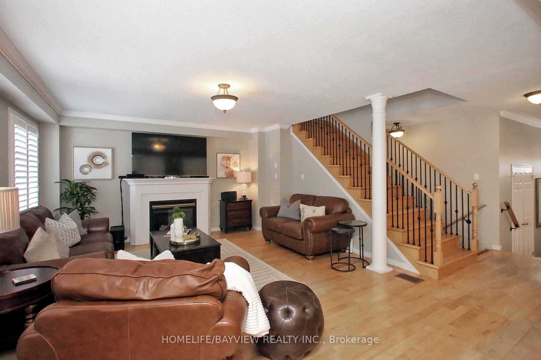 Photo 4 of 1513 Skyview Street, Oshawa, Taunton — HOMEH