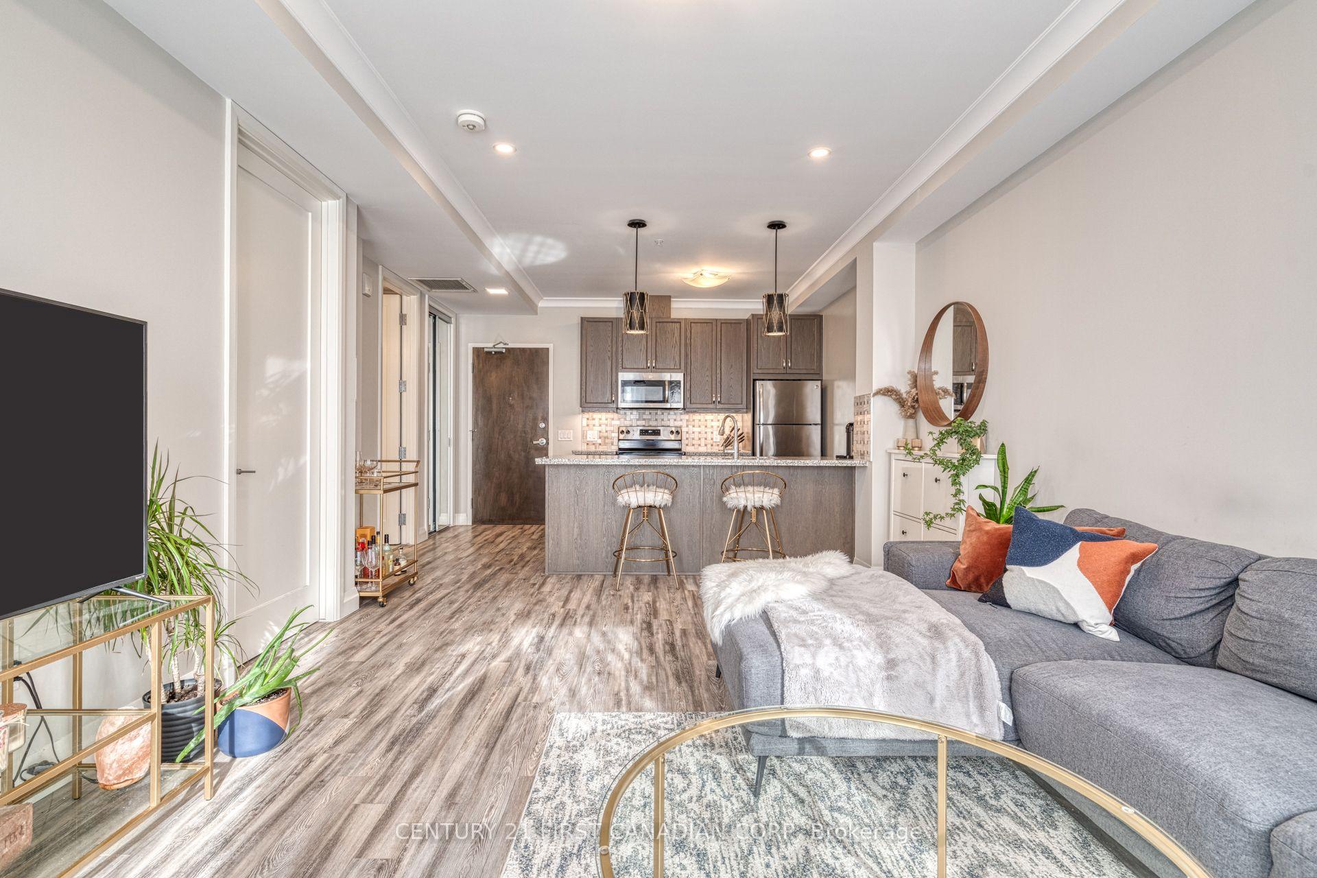 Photo 7 of Unit 720, 118 King Street E, Hamilton, Beasley — HOMEH
