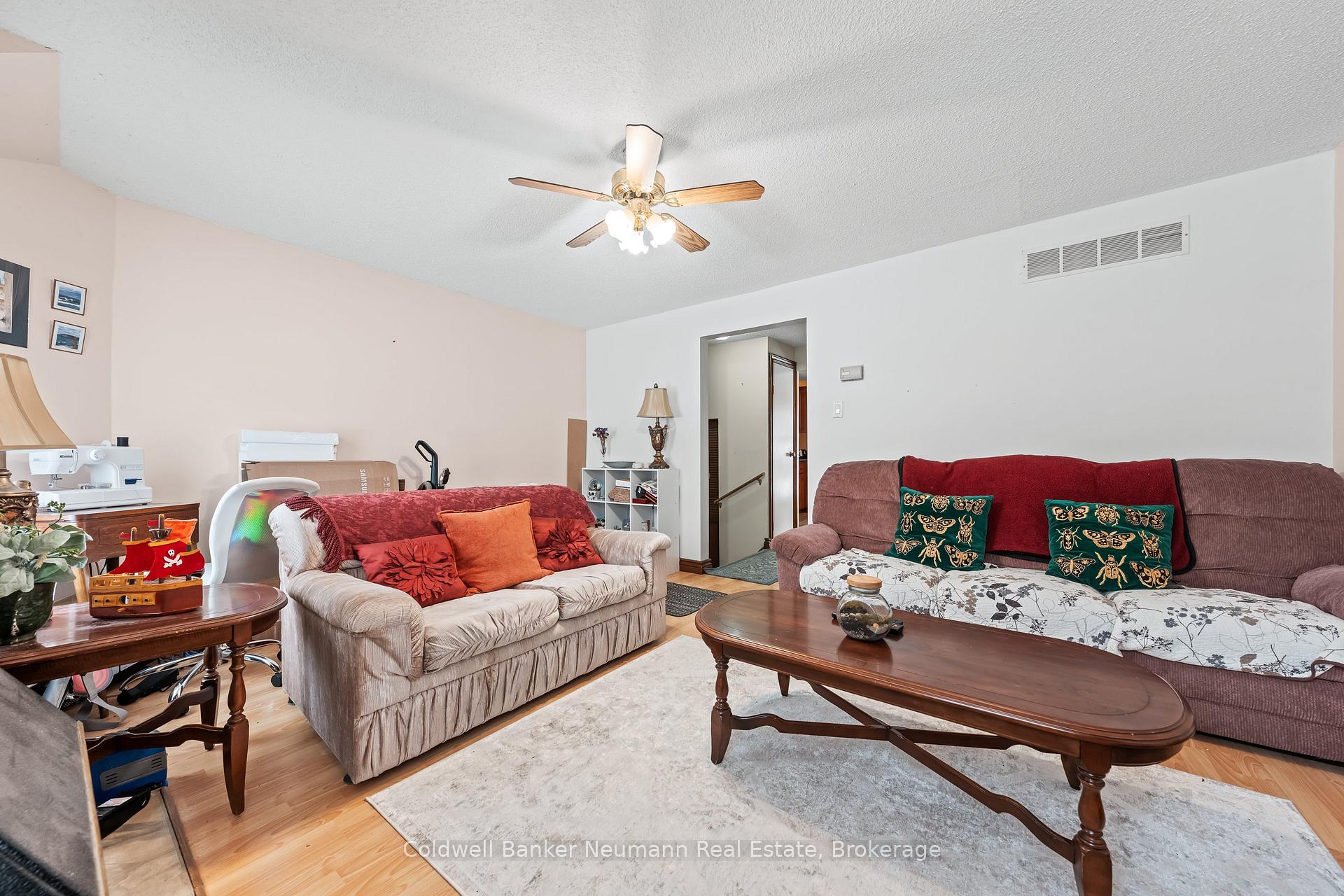 Photo 5 of 324 Cole Road, Guelph, Kortright West — HOMEH