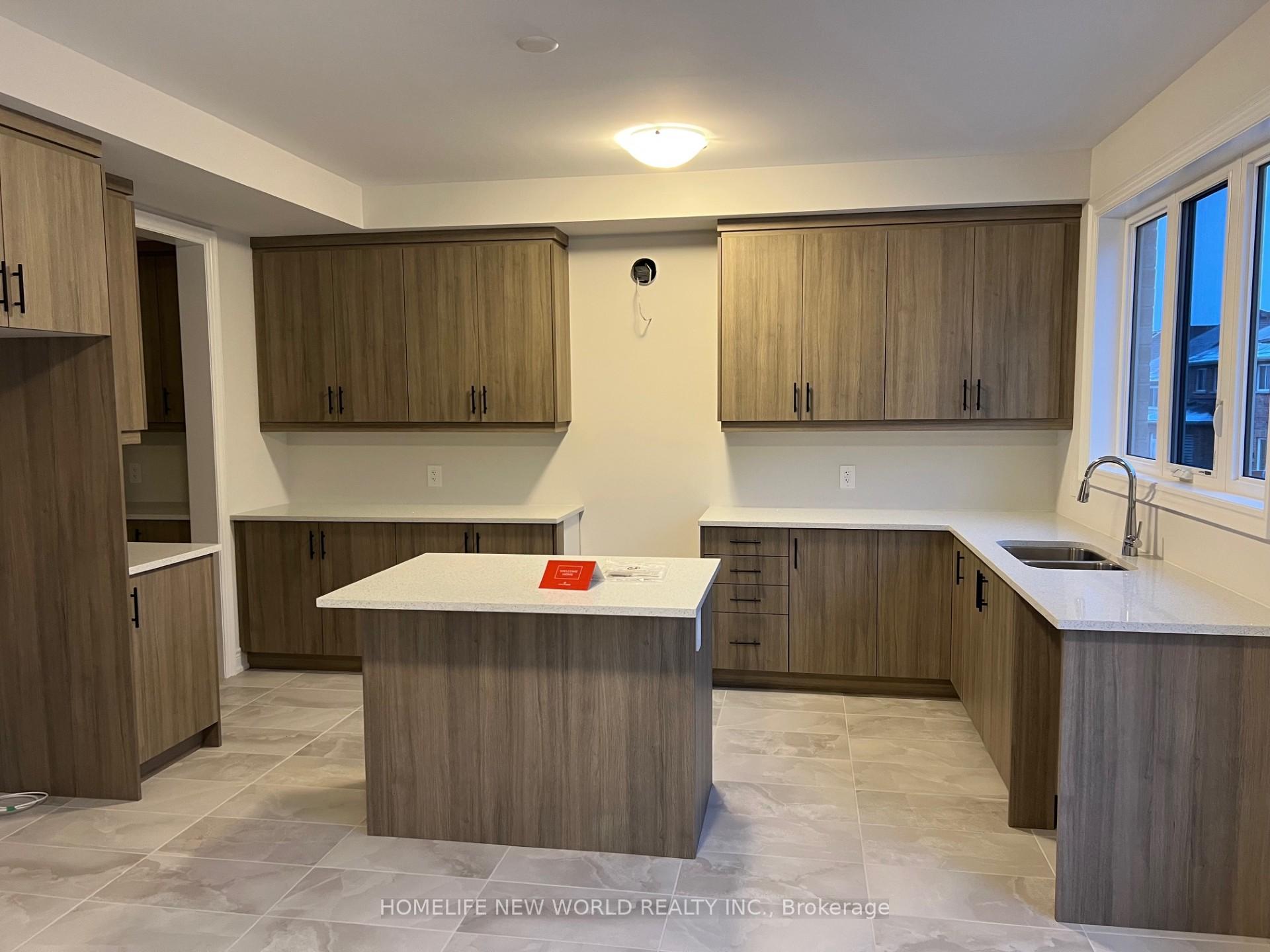 Photo 10 of 41 Bostock Drive, Georgina, Keswick South — HOMEH