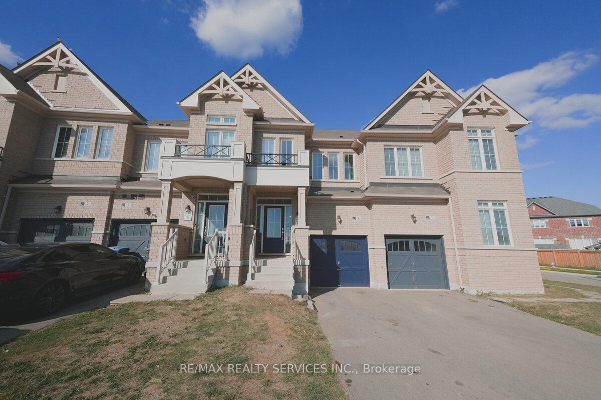 Photo 4 of 3 Sparrowbrook Street, Caledon, Rural Caledon — HOMEH