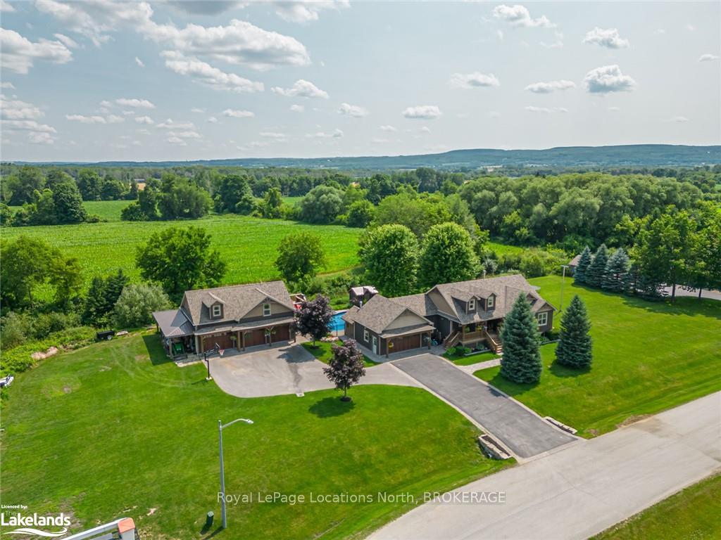 Photo 2 of 47 Blackburn Avenue, Clearview, Nottawa — HOMEH
