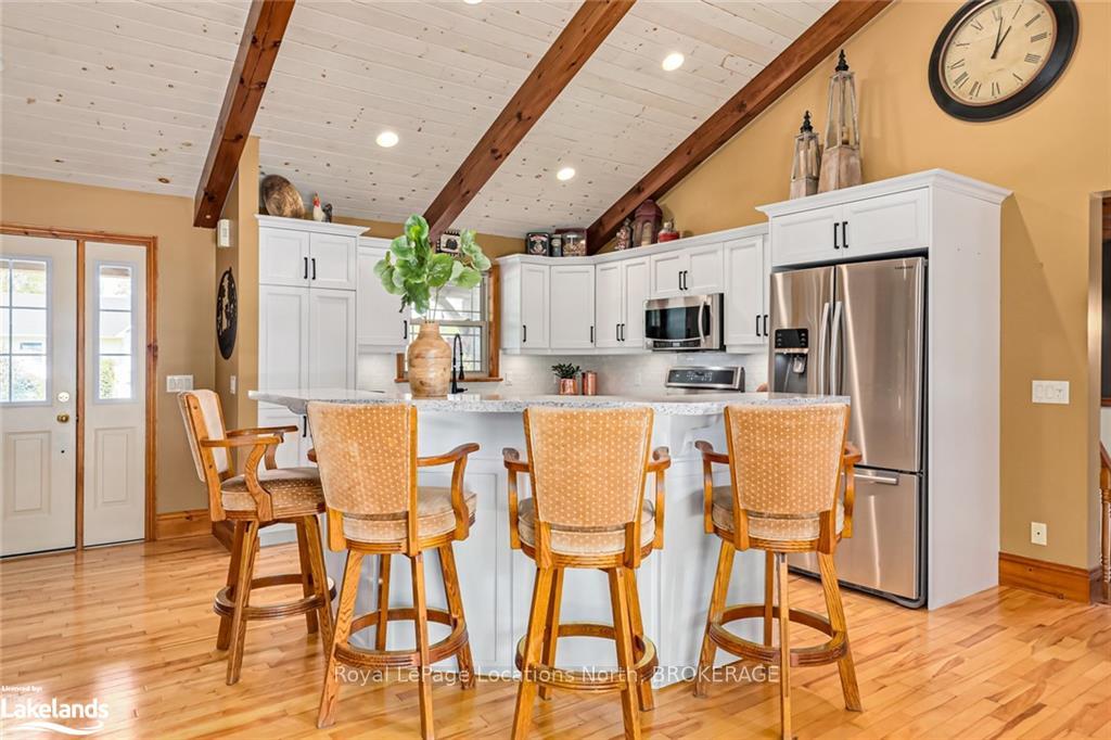 Photo 5 of 47 Blackburn Avenue, Clearview, Nottawa — HOMEH
