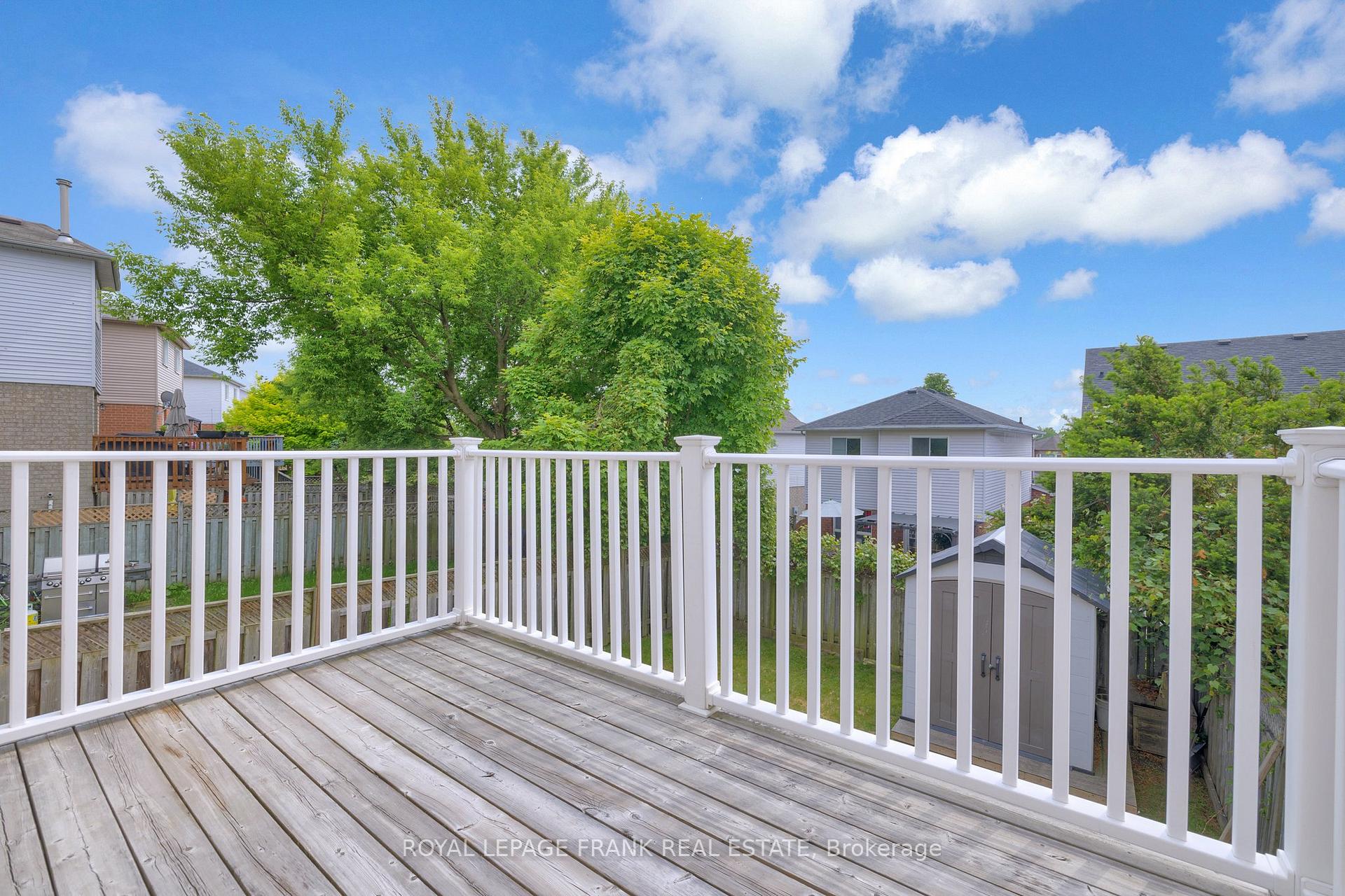 Photo 11 of 120 Bonnycastle Drive, Clarington, Bowmanville — HOMEH