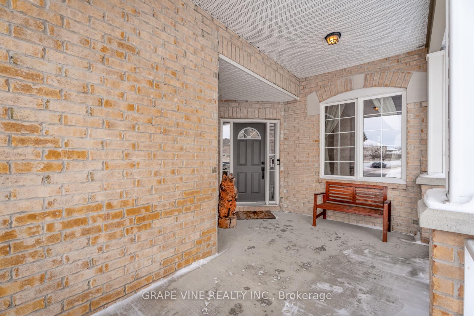 Photo 2 of 588 Dusty Miller Crescent, Ottawa, Riverside South/Gloucester Glen — HOMEH