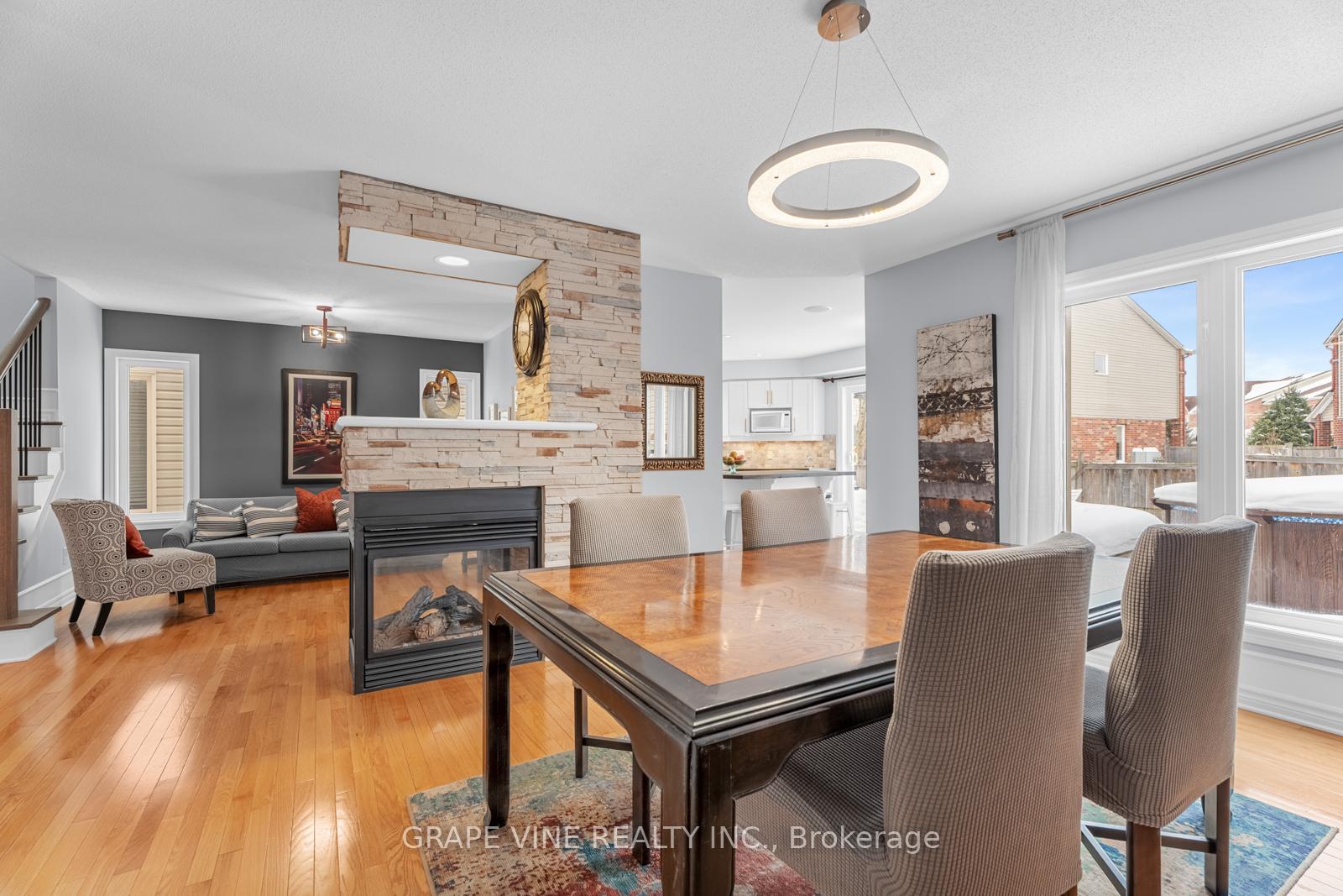 Photo 13 of 588 Dusty Miller Crescent, Ottawa, Riverside South/Gloucester Glen — HOMEH